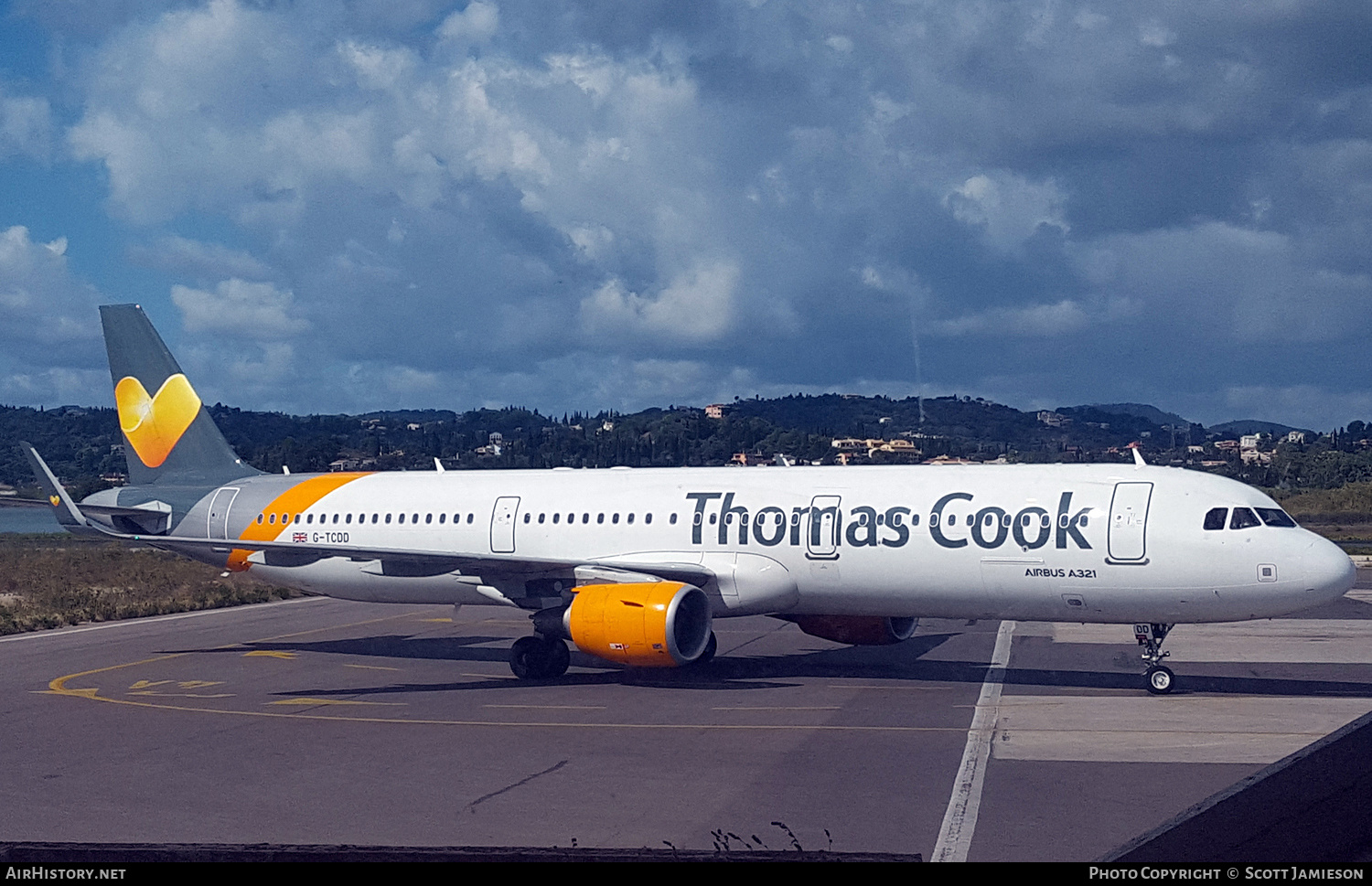 Aircraft Photo of G-TCDD | Airbus A321-211 | Thomas Cook Airlines | AirHistory.net #459627