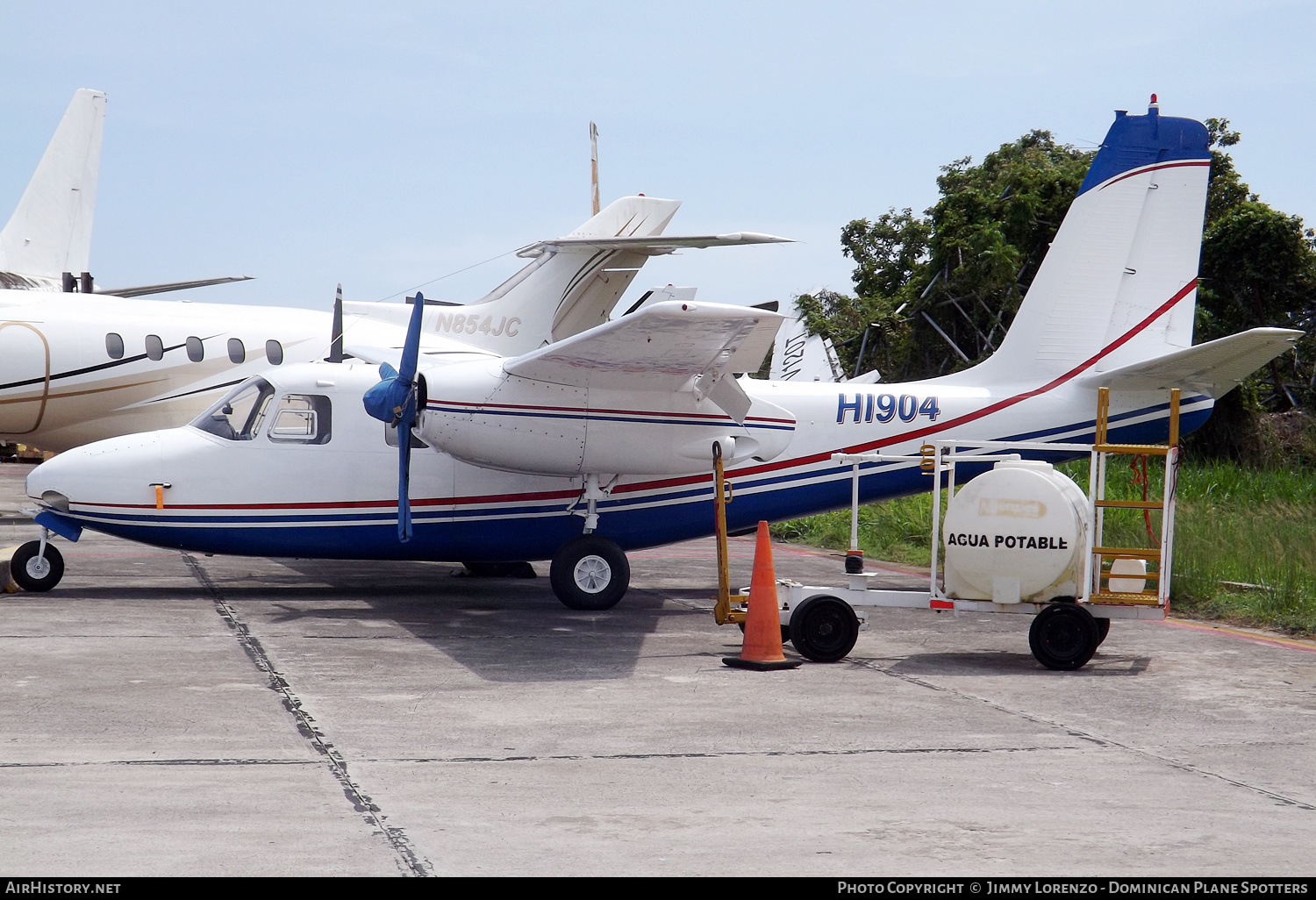 Aircraft Photo of HI904 | Aero 560A Commander | AirHistory.net #459639