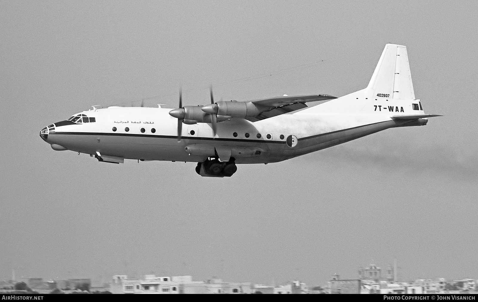 Aircraft Photo of 7T-WAA / 402607 | Antonov An-12 | Algeria - Air Force | AirHistory.net #459681
