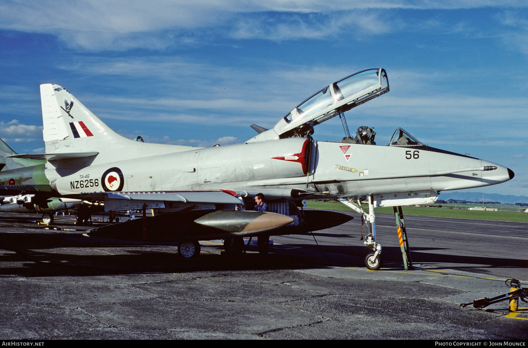 Aircraft Photo of NZ6256 | Douglas TA-4G Skyhawk | New Zealand - Air Force | AirHistory.net #459701