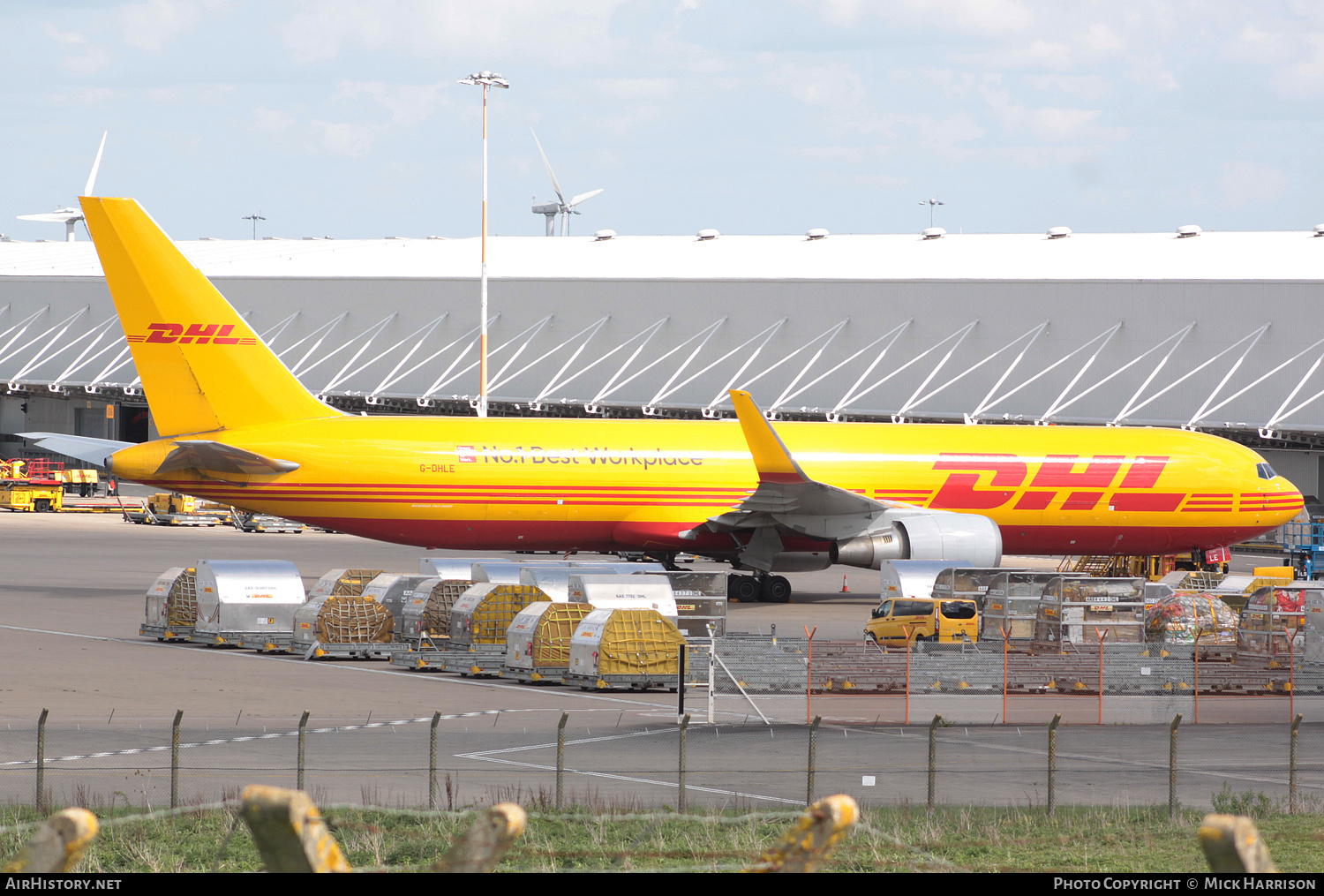 Aircraft Photo of G-DHLE | Boeing 767-3JHF | DHL International | AirHistory.net #459854