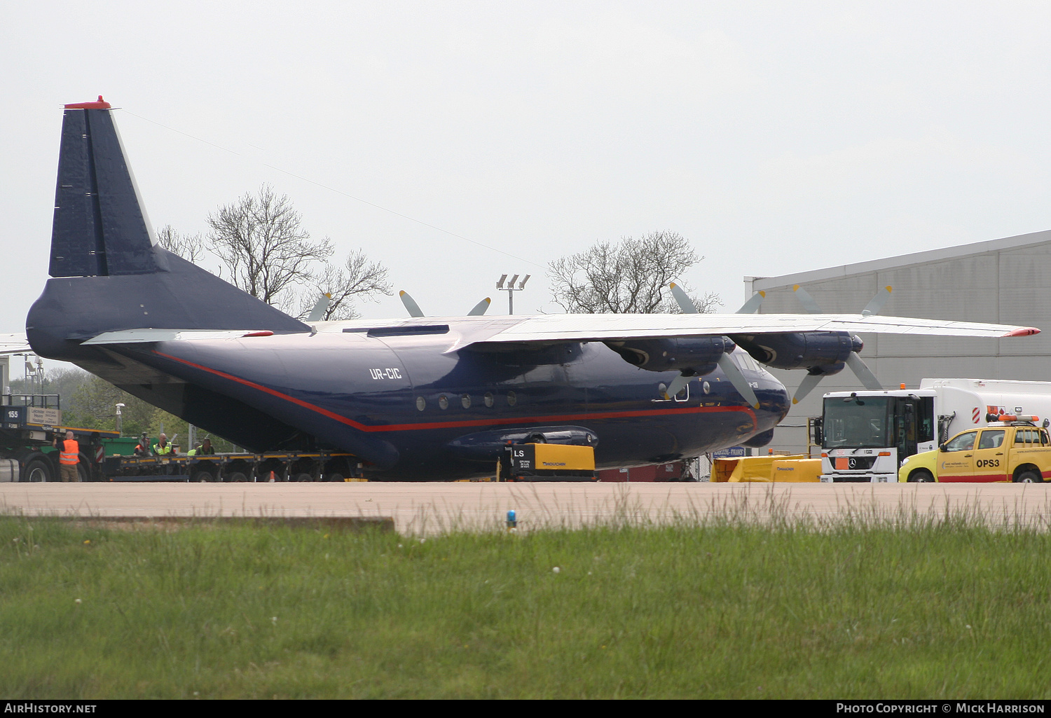 Aircraft Photo of UR-CIC | Antonov An-12BK | AirHistory.net #459857