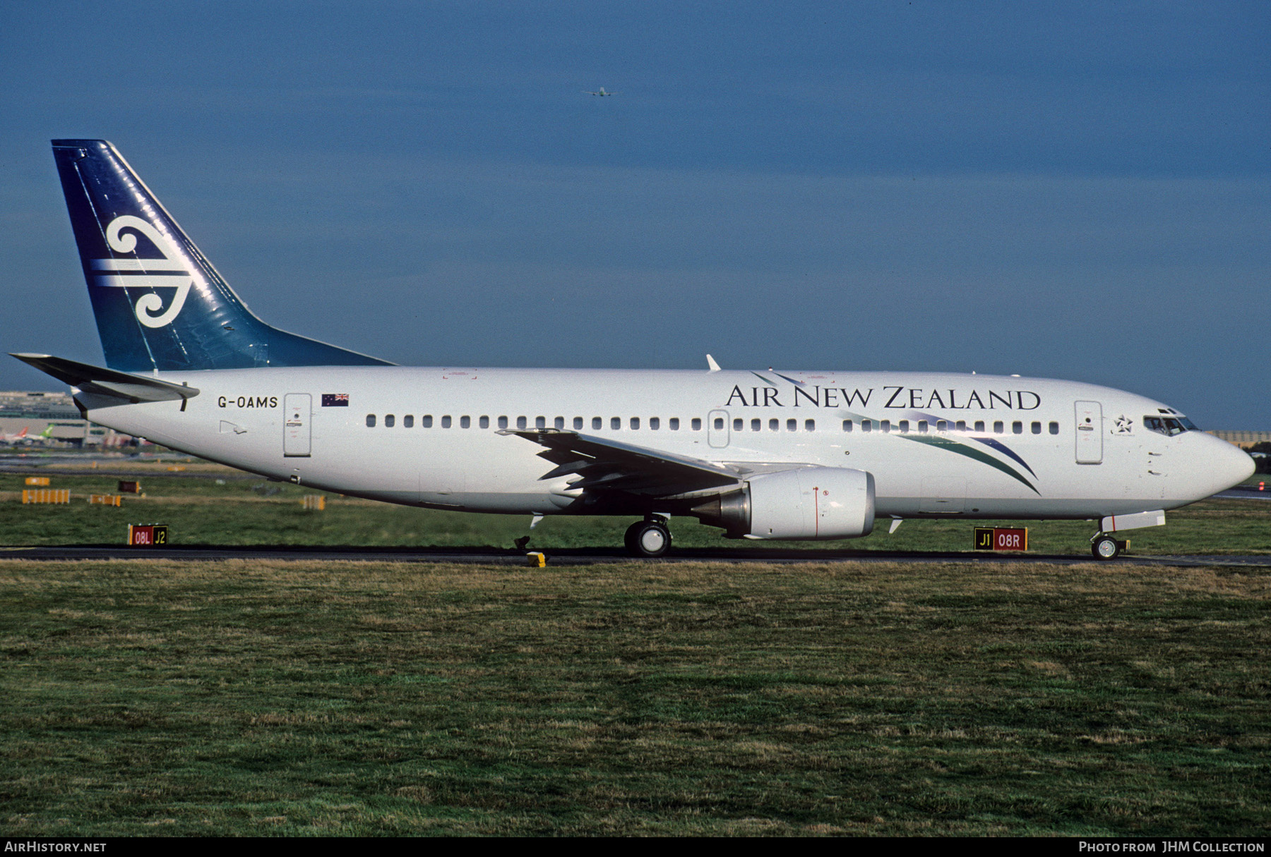 Aircraft Photo of G-OAMS | Boeing 737-37Q | Air New Zealand | AirHistory.net #459902