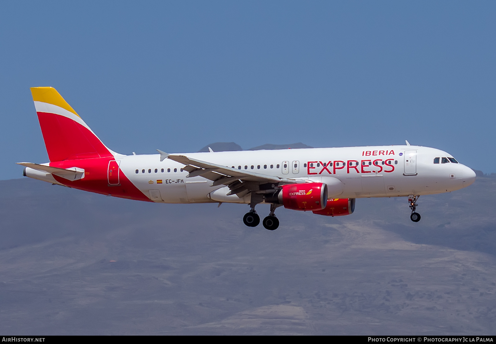 Aircraft Photo of EC-JFH | Airbus A320-214 | Iberia Express | AirHistory.net #459922