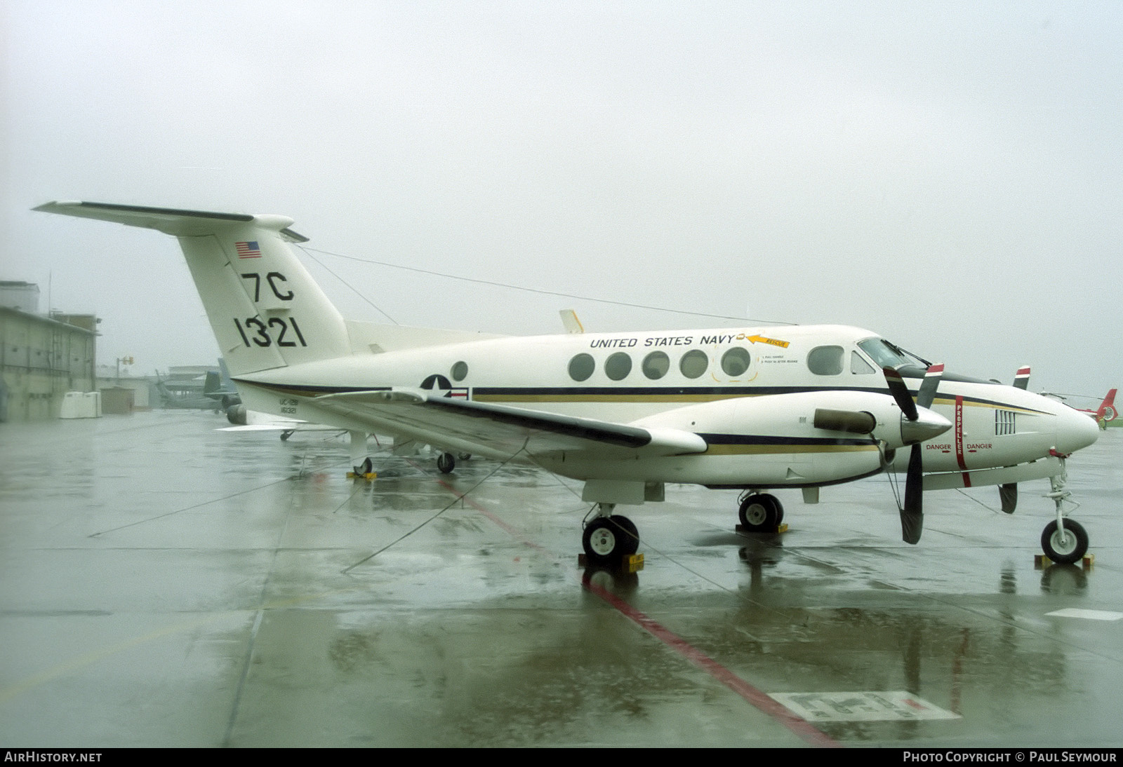Aircraft Photo of 161321 / 1321 | Beech UC-12B Super King Air (A200C) | USA - Navy | AirHistory.net #460031
