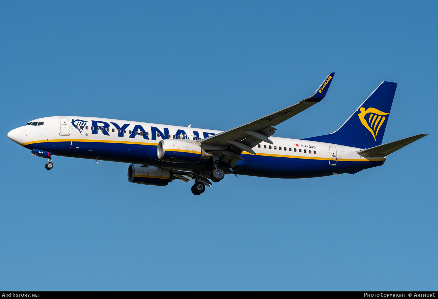 Aircraft Photo of 9H-QAB | Boeing 737-800 | Ryanair | AirHistory.net #460053