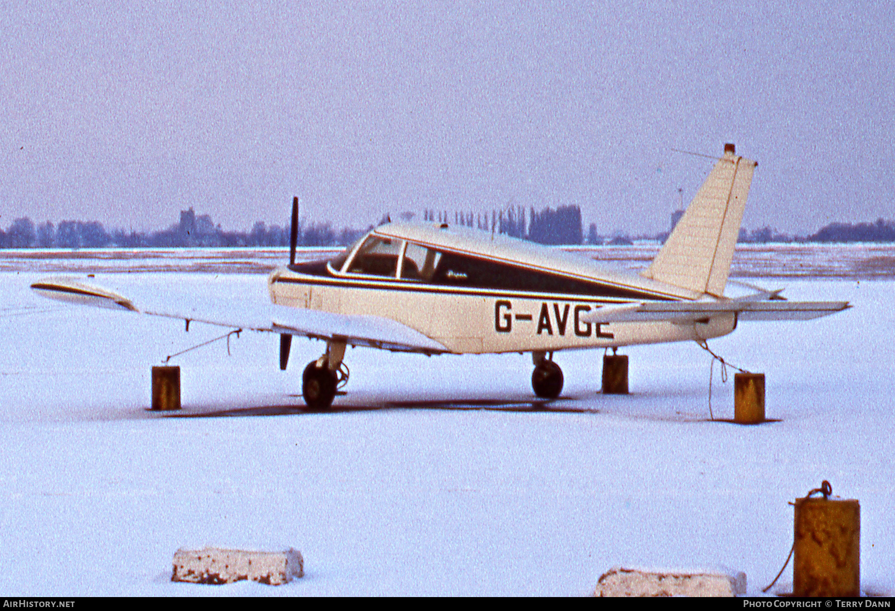 Aircraft Photo of G-AVGE | Piper PA-28-140 Cherokee | AirHistory.net #460122