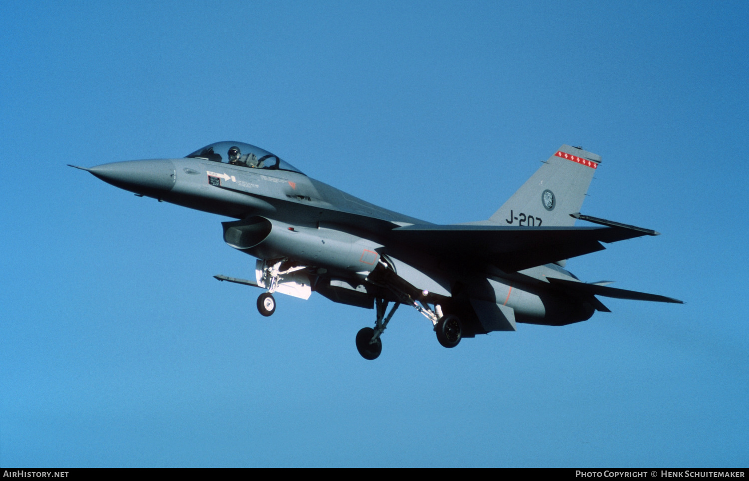 Aircraft Photo of J-207 | General Dynamics F-16A Fighting Falcon | Netherlands - Air Force | AirHistory.net #460190