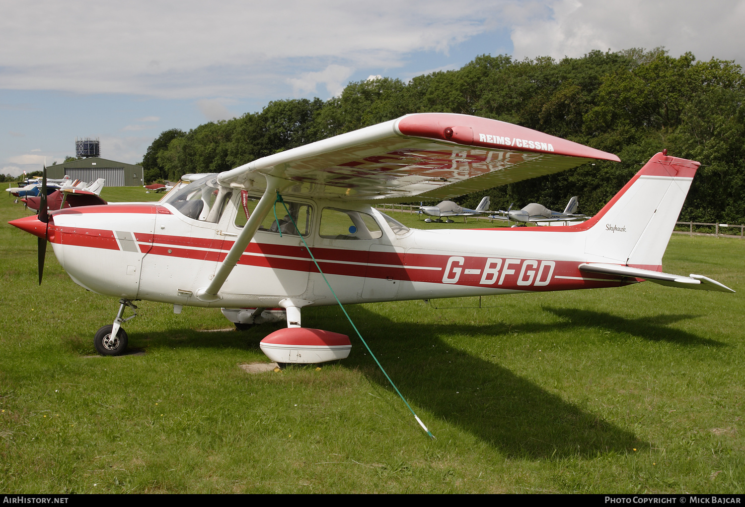 Aircraft Photo of G-BFGD | Reims F172N Skyhawk 100 II | AirHistory.net #460201