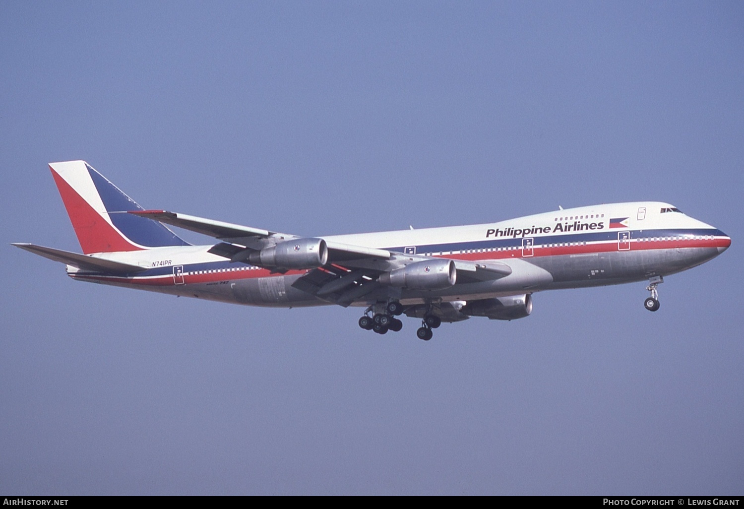 Aircraft Photo of N741PR | Boeing 747-2F6B | Philippine Airlines | AirHistory.net #460418