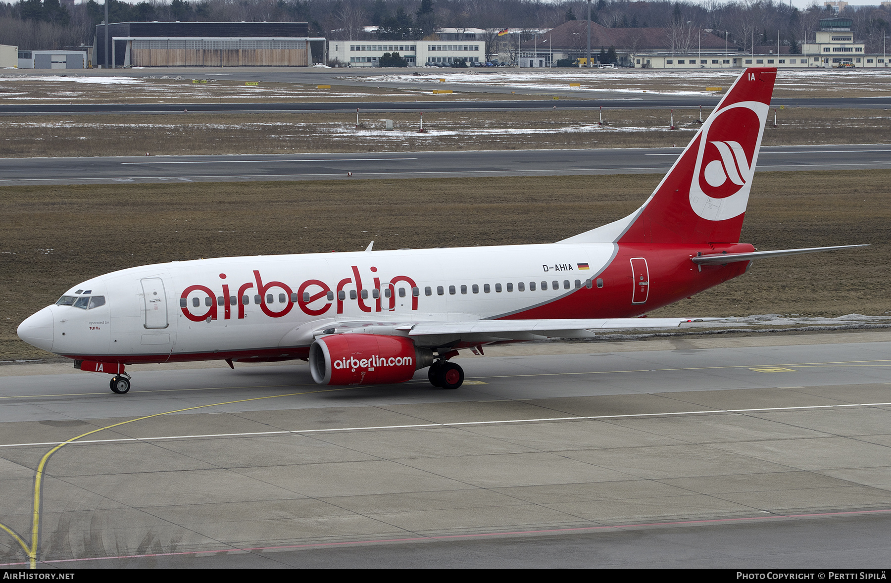 Aircraft Photo of D-AHIA | Boeing 737-73S | Air Berlin | AirHistory.net #460508