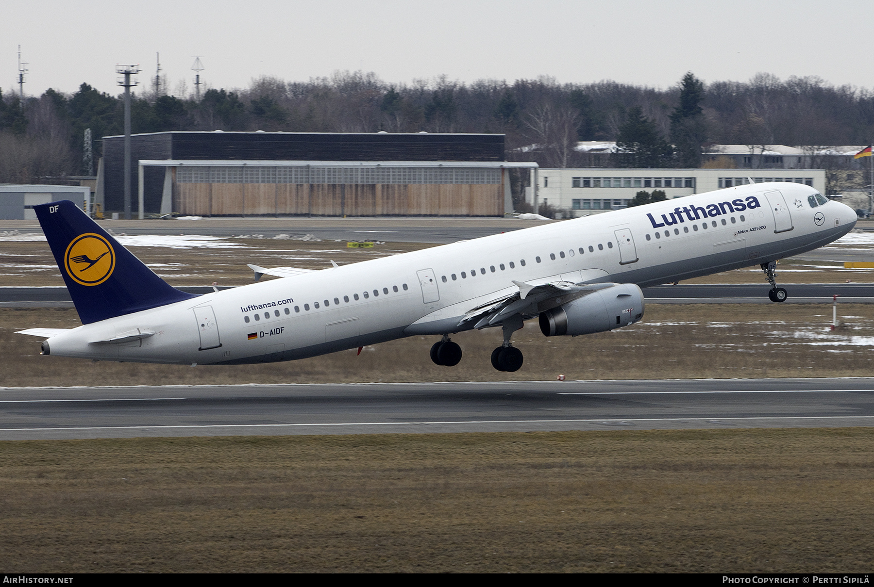 Aircraft Photo of D-AIDF | Airbus A321-231 | Lufthansa | AirHistory.net #460544