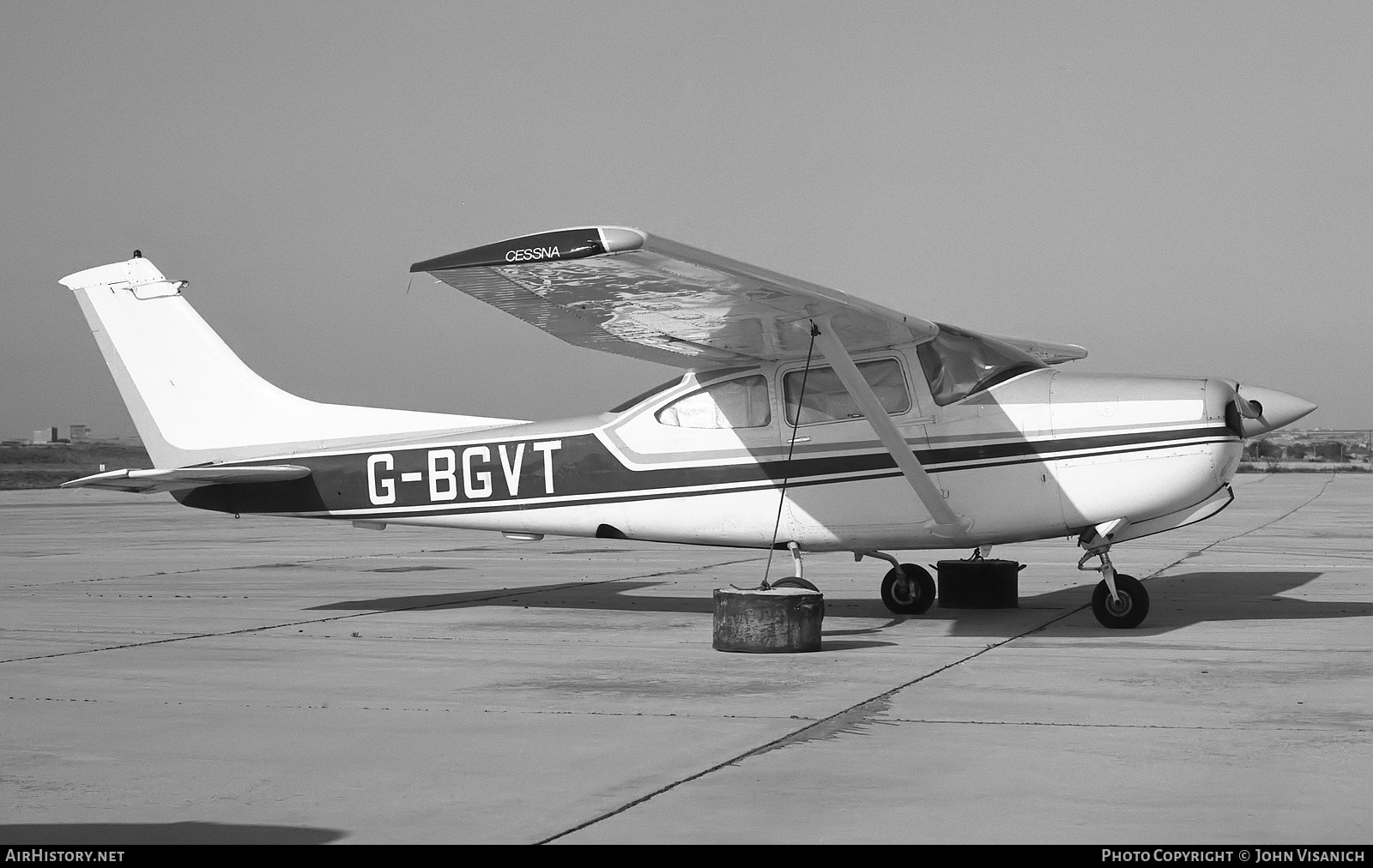 Aircraft Photo of G-BGVT | Cessna R182 Skylane RG II | AirHistory.net #460668