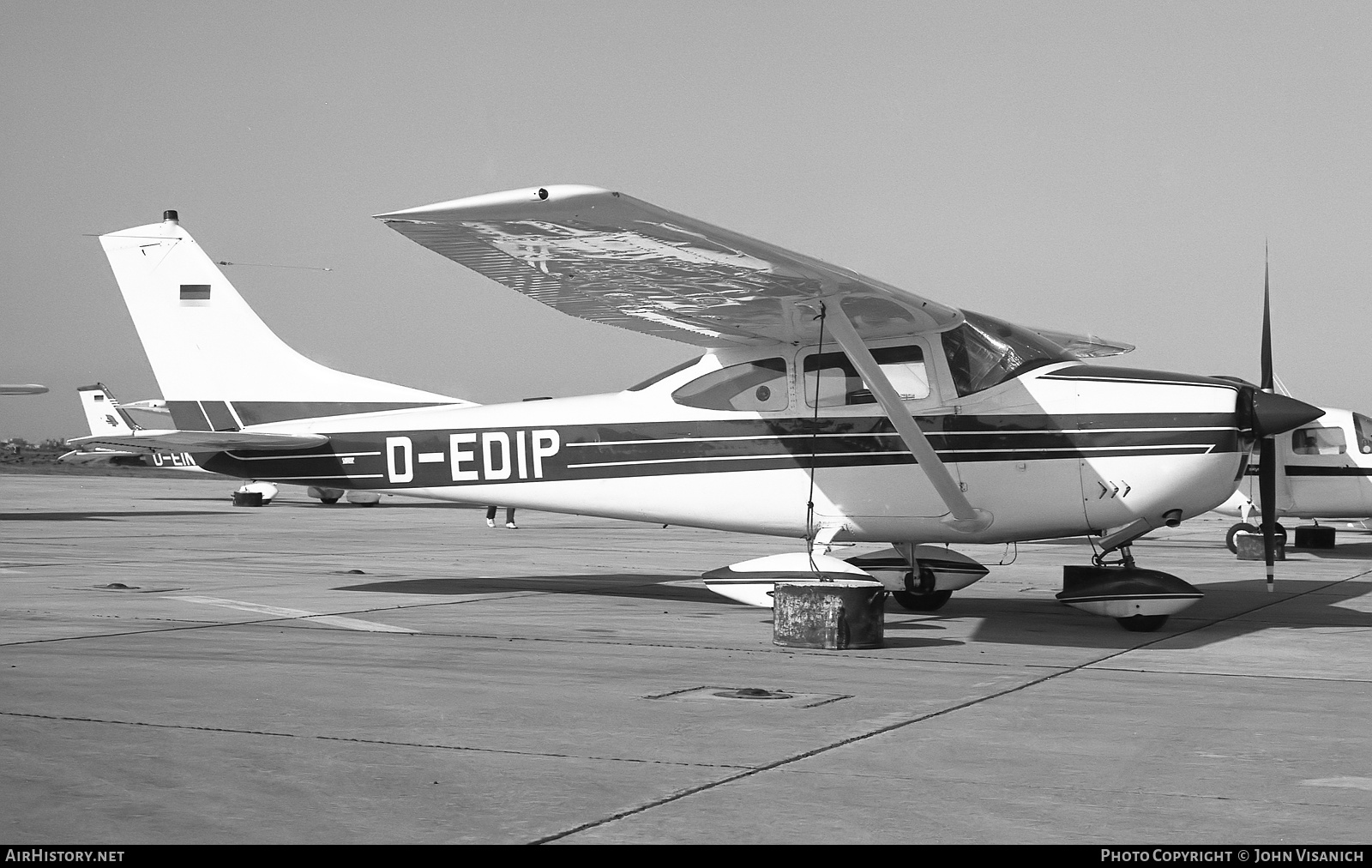 Aircraft Photo of D-EDIP | Cessna 182J Skylane | AirHistory.net #460673