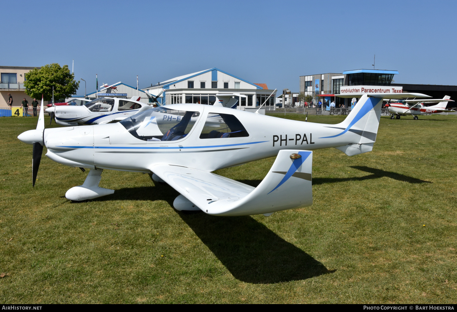 Aircraft Photo of PH-PAL | DynAero MCR-4S 2002 | AirHistory.net #460704