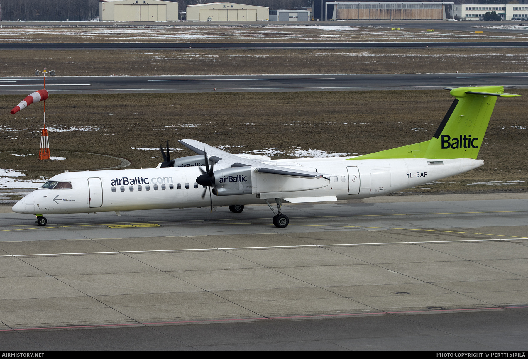 Aircraft Photo of YL-BAF | Bombardier DHC-8-402 Dash 8 | AirBaltic | AirHistory.net #460820