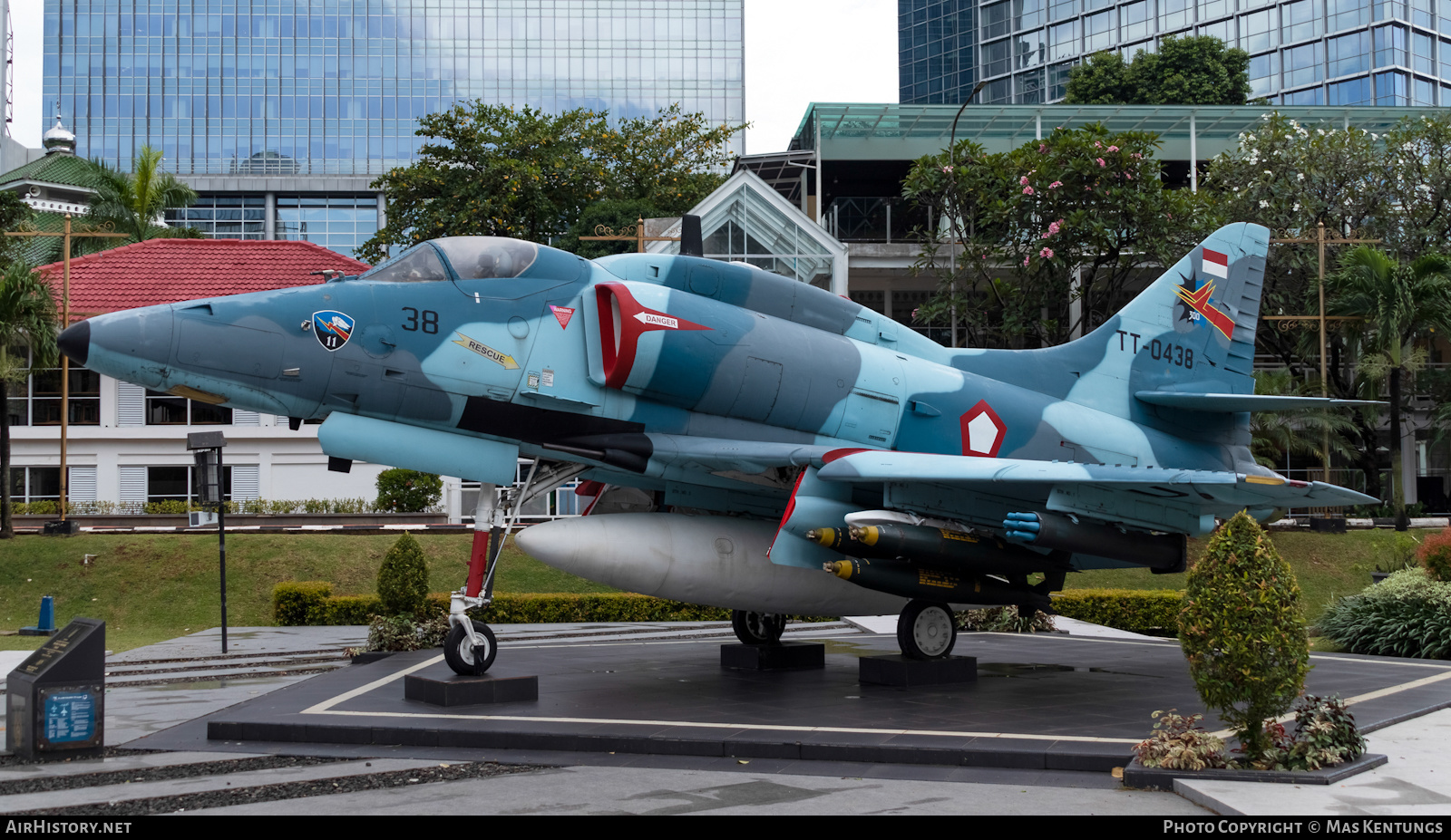 Aircraft Photo of TT-0438 | Douglas A-4E Skyhawk (A4D-5) | Indonesia - Air Force | AirHistory.net #460874