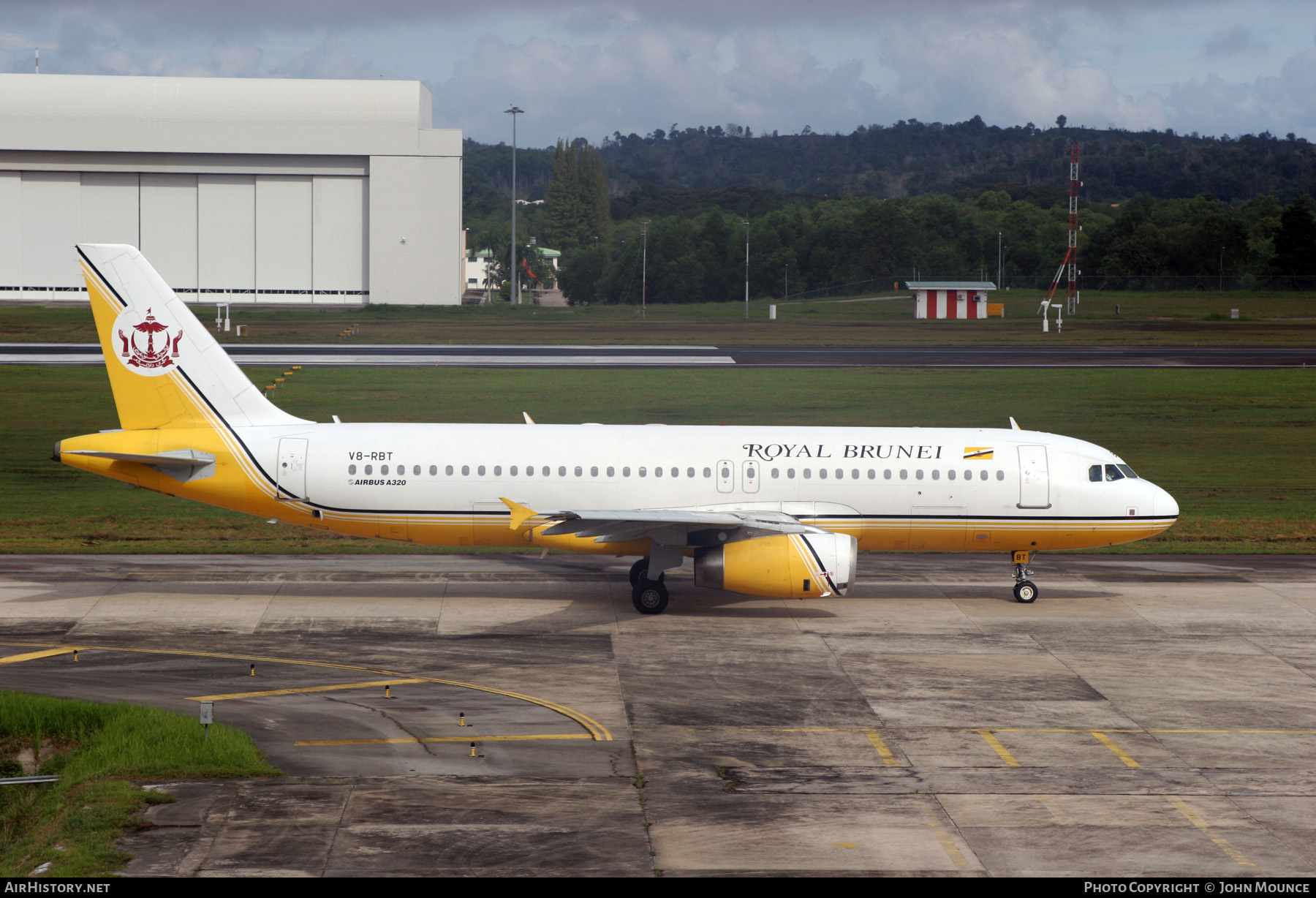 Aircraft Photo of V8-RPT | Airbus A320-232 | Royal Brunei Airlines | AirHistory.net #460918