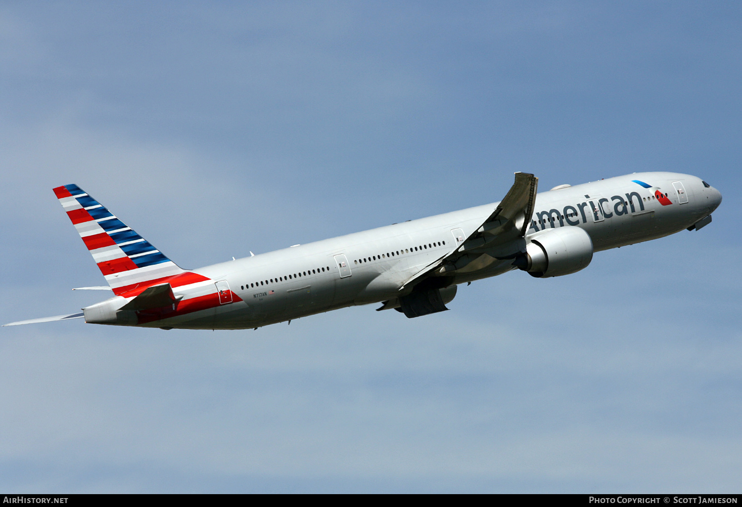 Aircraft Photo of N717AN | Boeing 777-323/ER | American Airlines | AirHistory.net #461066