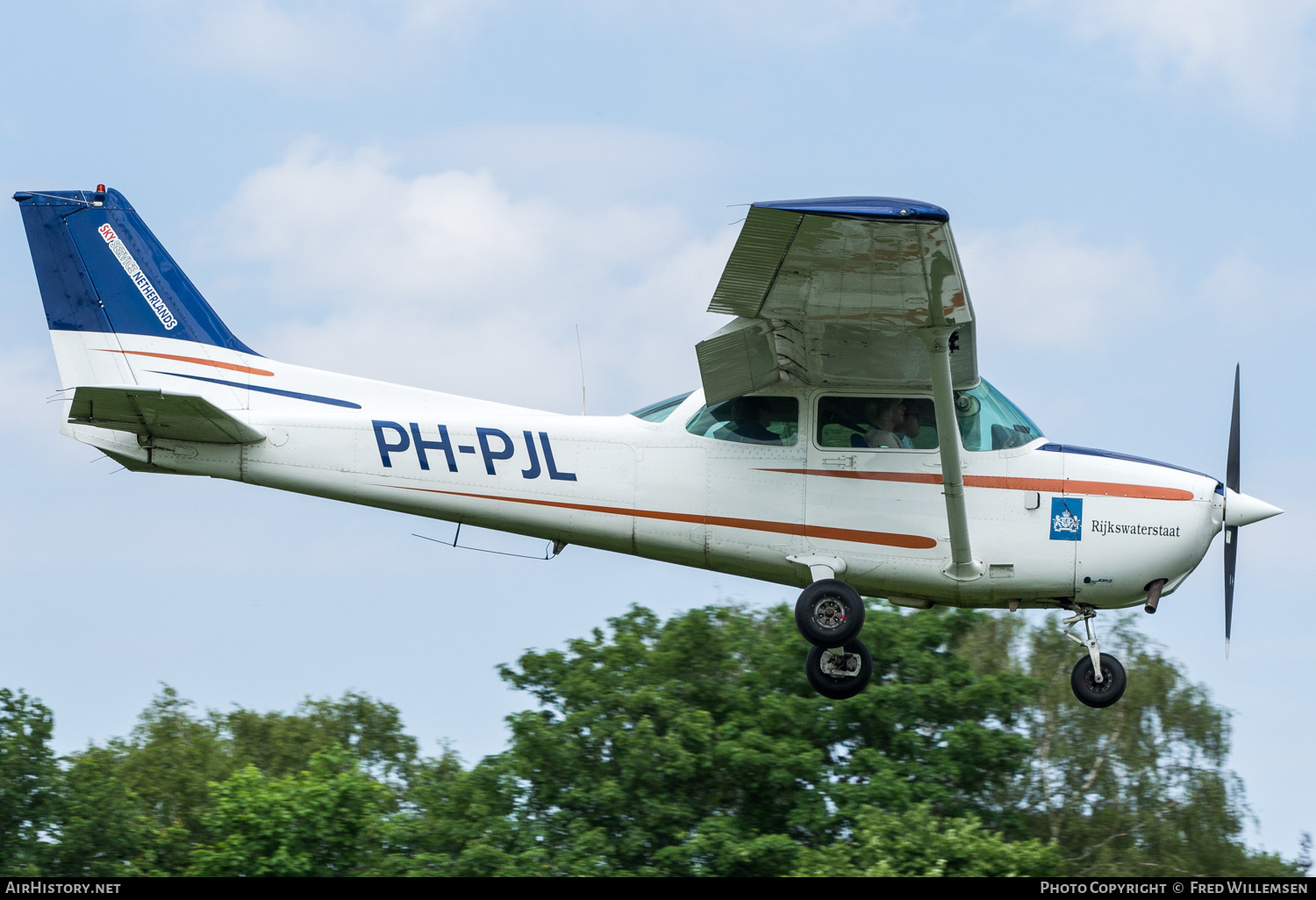 Aircraft Photo of PH-PJL | Cessna 172P Skyhawk | Rijkswaterstaat | AirHistory.net #461086