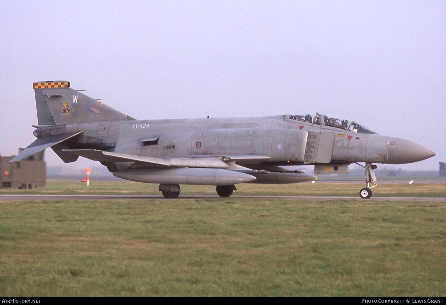 Aircraft Photo of XV424 | McDonnell Douglas F-4M Phantom FGR2 | UK - Air Force | AirHistory.net #461091