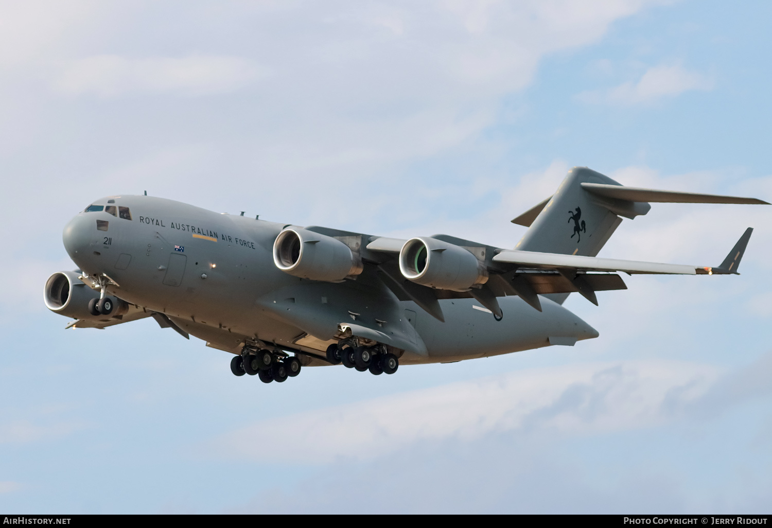 Aircraft Photo of A41-211 | Boeing C-17A Globemaster III | Australia - Air Force | AirHistory.net #461114