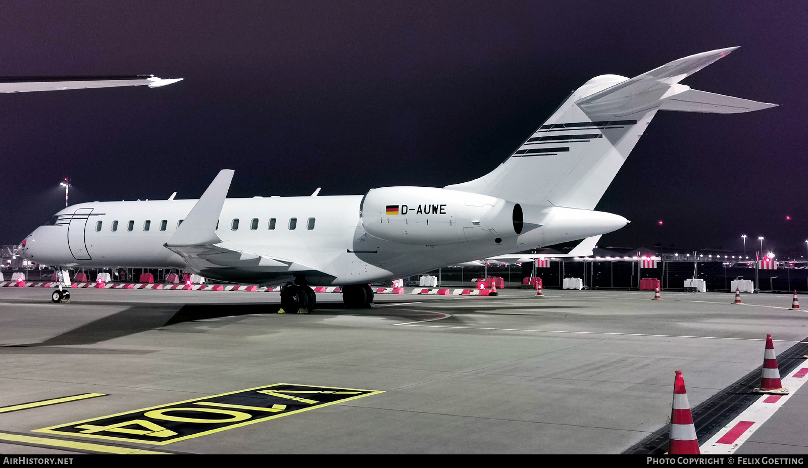 Aircraft Photo of D-AUWE | Bombardier Global Express (BD-700-1A10) | AirHistory.net #461124