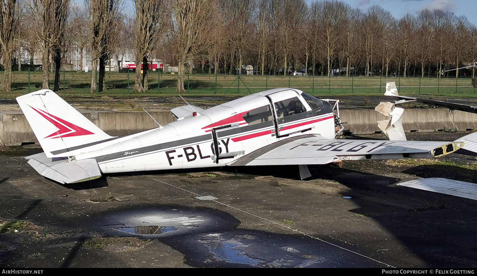 Aircraft Photo of F-BLGY | Piper PA-24-250 Comanche | AirHistory.net #461140