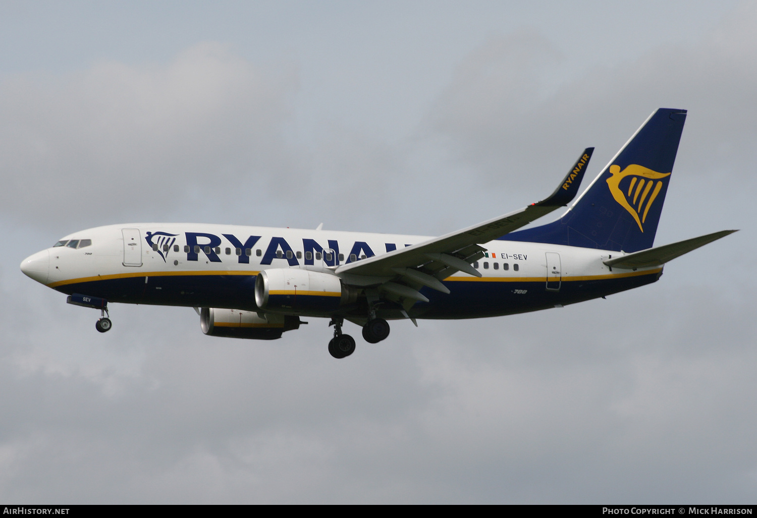Aircraft Photo of EI-SEV | Boeing 737-73S | Ryanair | AirHistory.net #461292