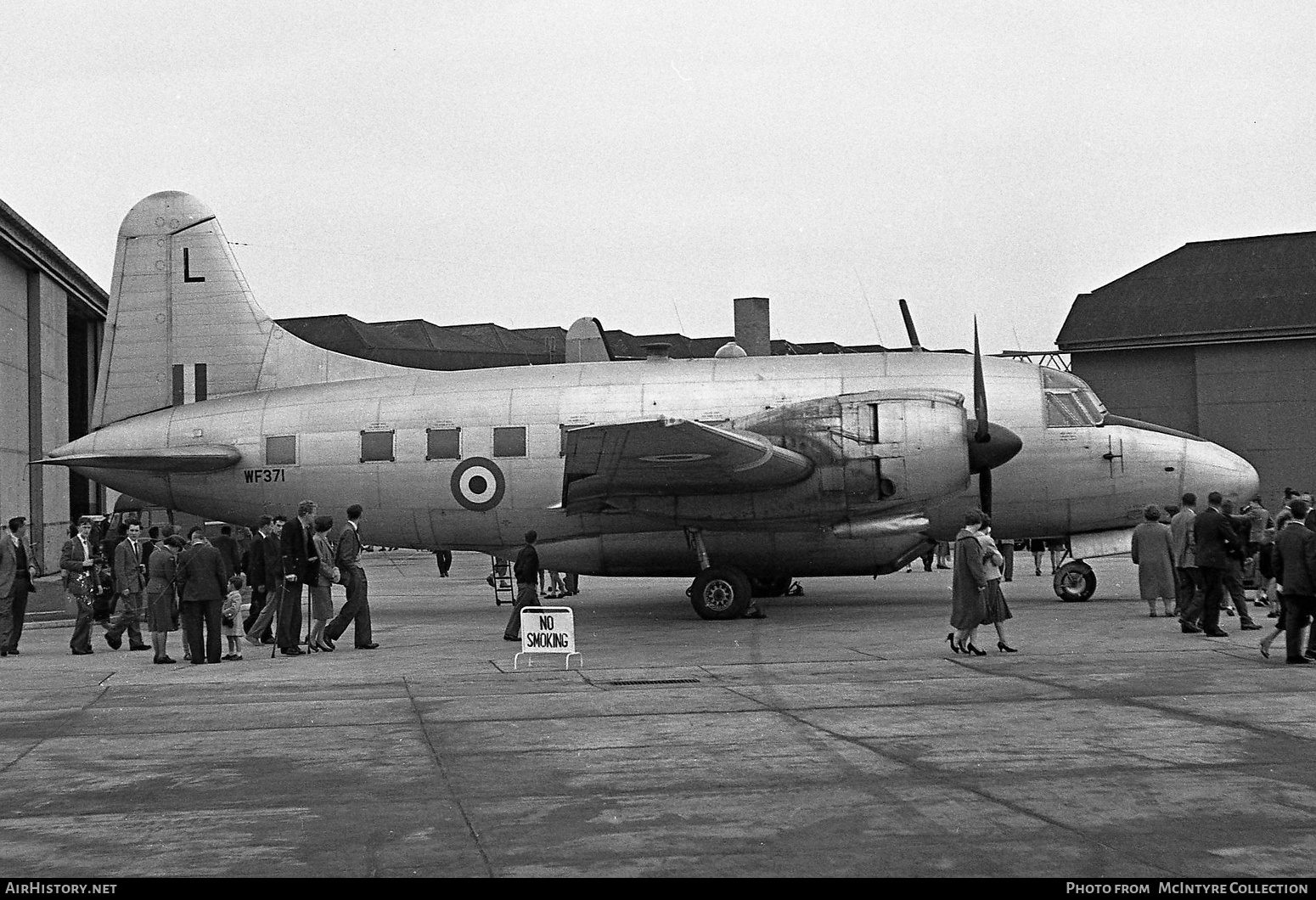 Aircraft Photo of WF371 | Vickers 668 Varsity T.1 | UK - Air Force | AirHistory.net #461335