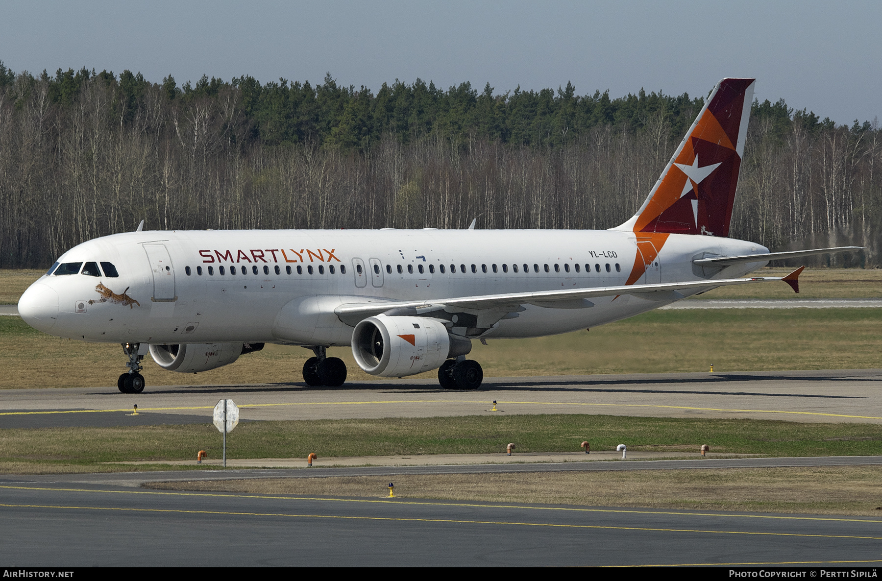 Aircraft Photo of YL-LCD | Airbus A320-211 | SmartLynx Airlines | AirHistory.net #461358