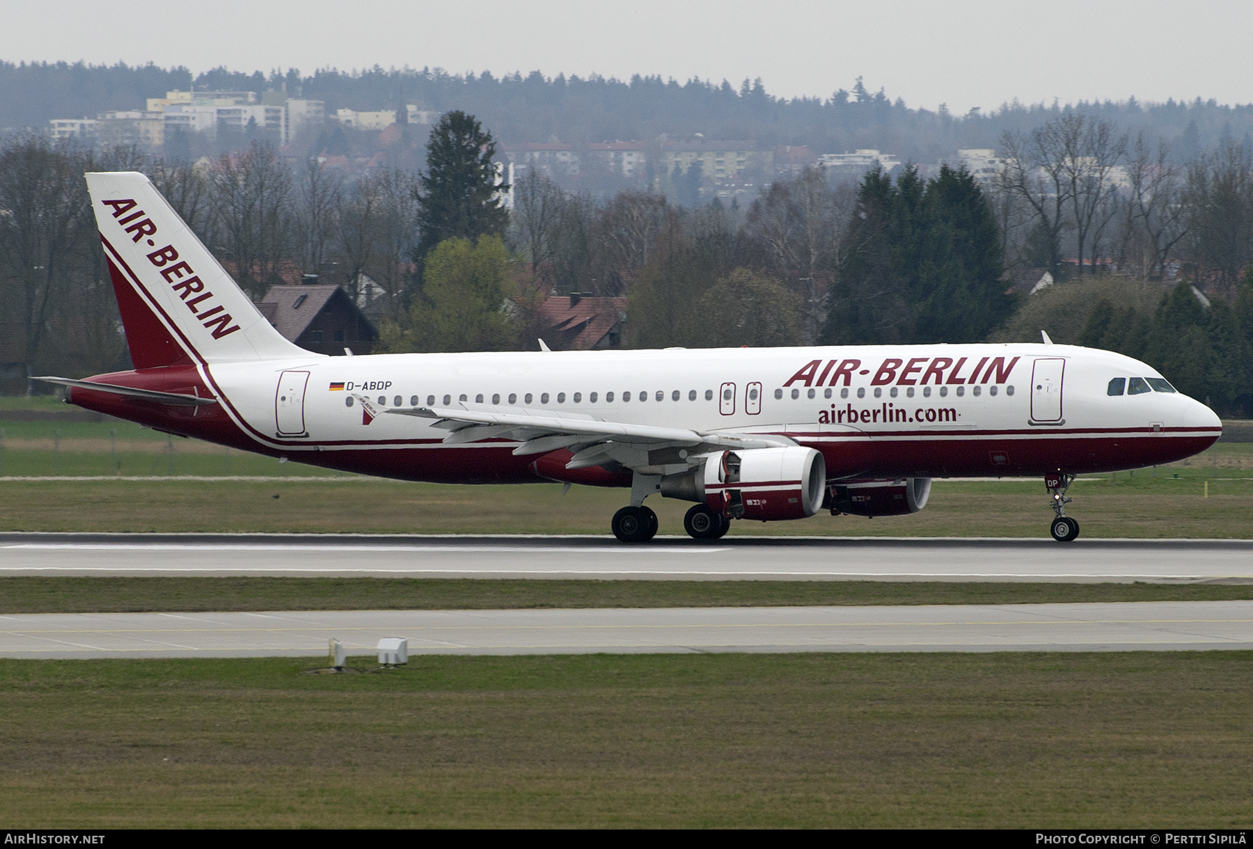 Aircraft Photo of D-ABDP | Airbus A320-214 | Air Berlin | AirHistory.net #461390