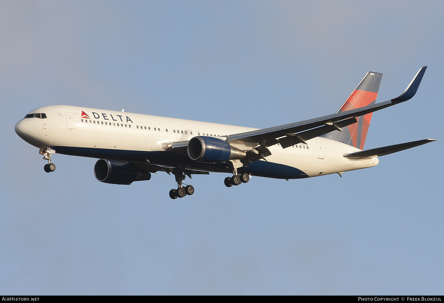 Aircraft Photo of N1602 | Boeing 767-332/ER | Delta Air Lines | AirHistory.net #461481