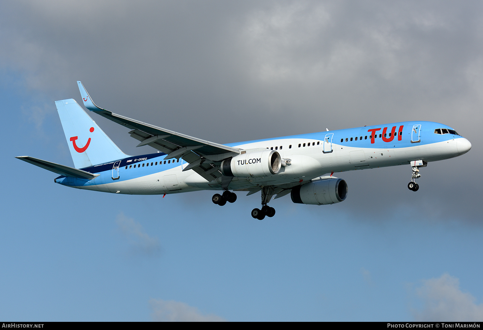 Aircraft Photo of G-OOBG | Boeing 757-236 | TUI | AirHistory.net #461552