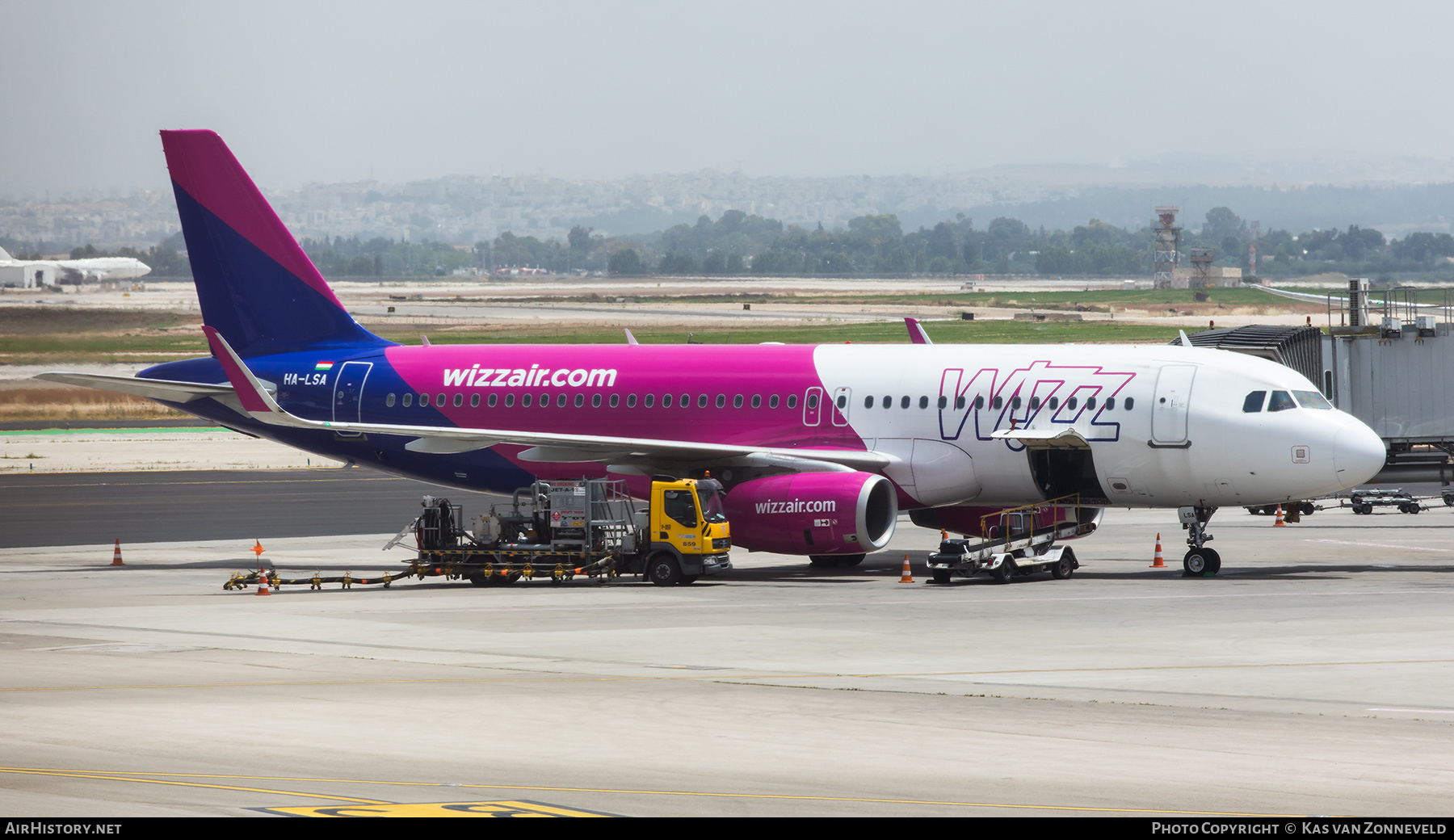Aircraft Photo of HA-LSA | Airbus A320-232 | Wizz Air | AirHistory.net #461593