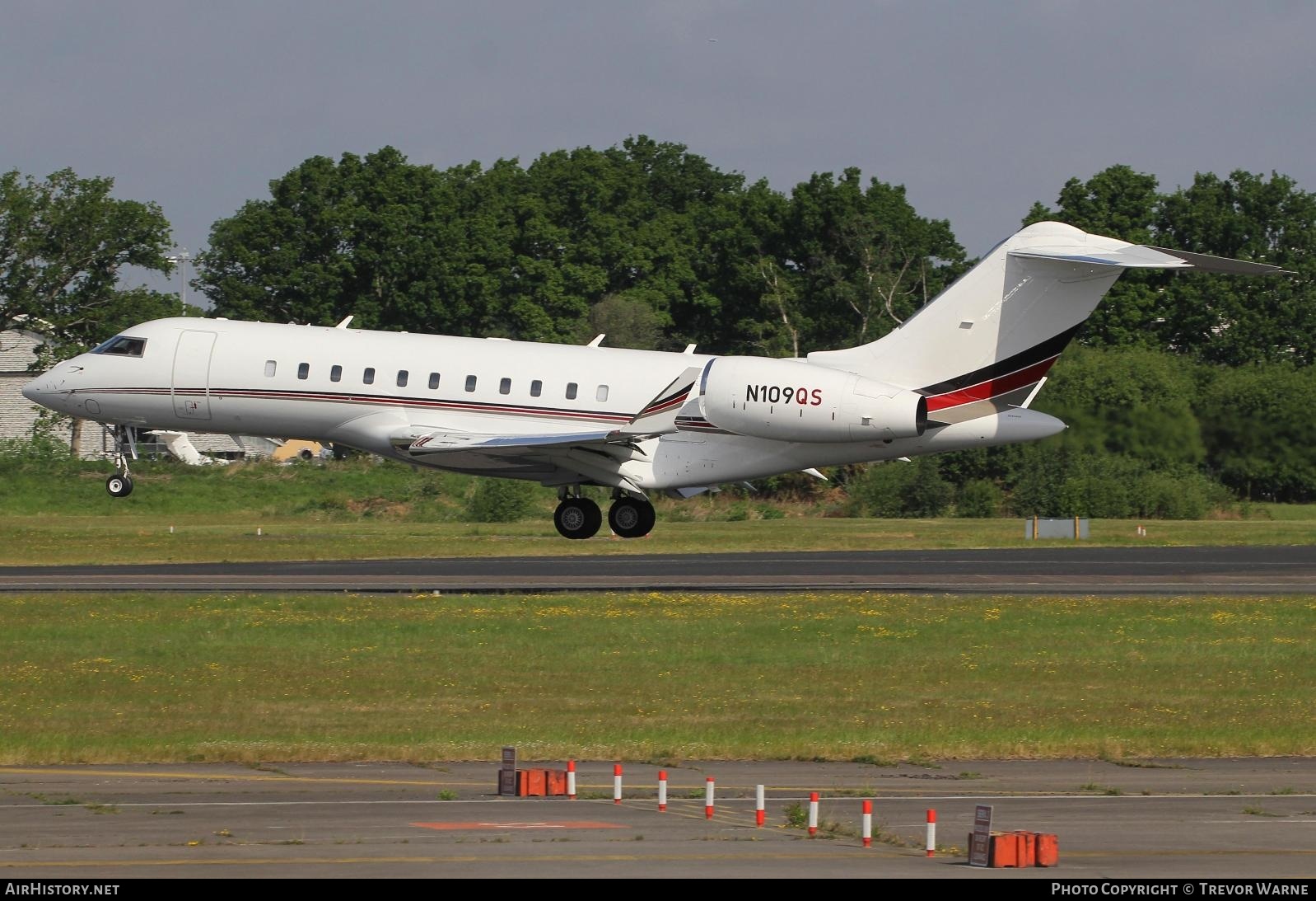 Aircraft Photo of N109QS | Bombardier Global 5000 (BD-700-1A11) | AirHistory.net #461662