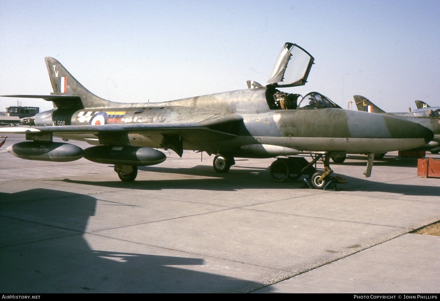 Aircraft Photo of XL566 | Hawker Hunter T7 | UK - Air Force | AirHistory.net #461682