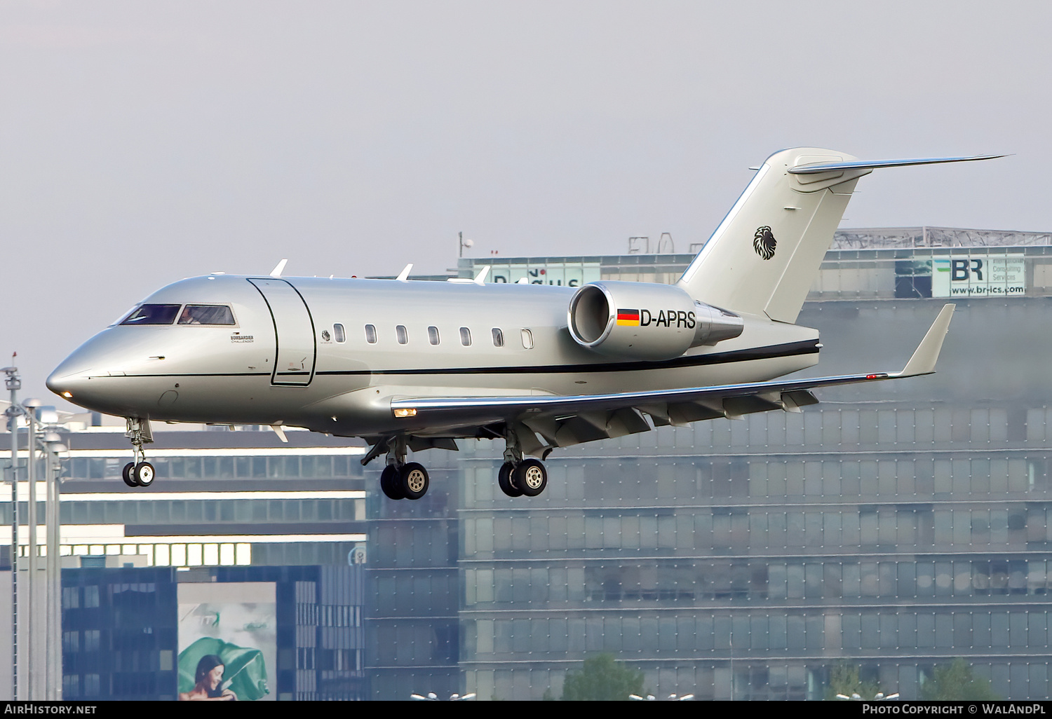 Aircraft Photo of D-APRS | Bombardier Challenger 604 (CL-600-2B16) | AirHistory.net #461701