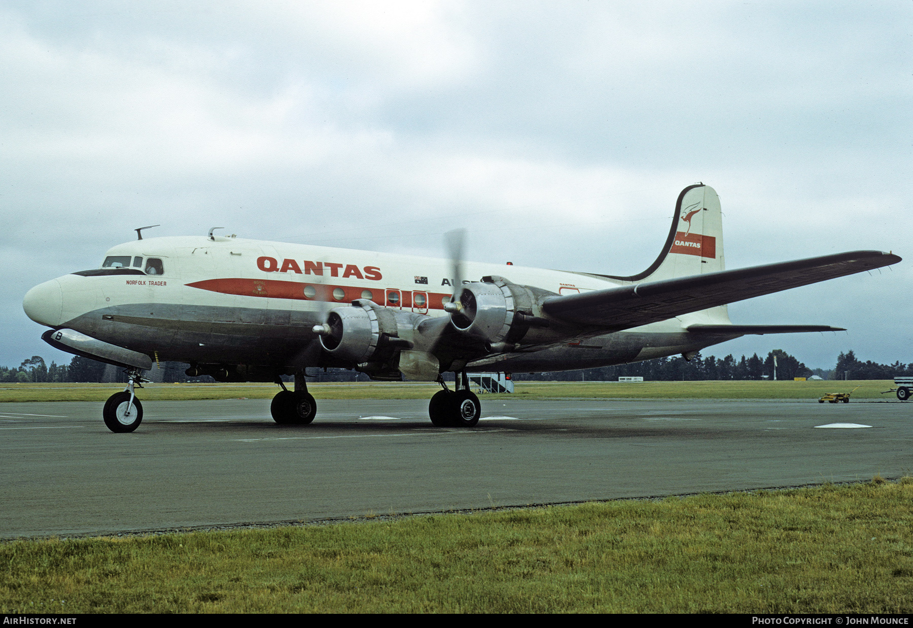 Aircraft Photo of VH-EDB | Douglas C-54A Skymaster | Qantas | AirHistory.net #461743