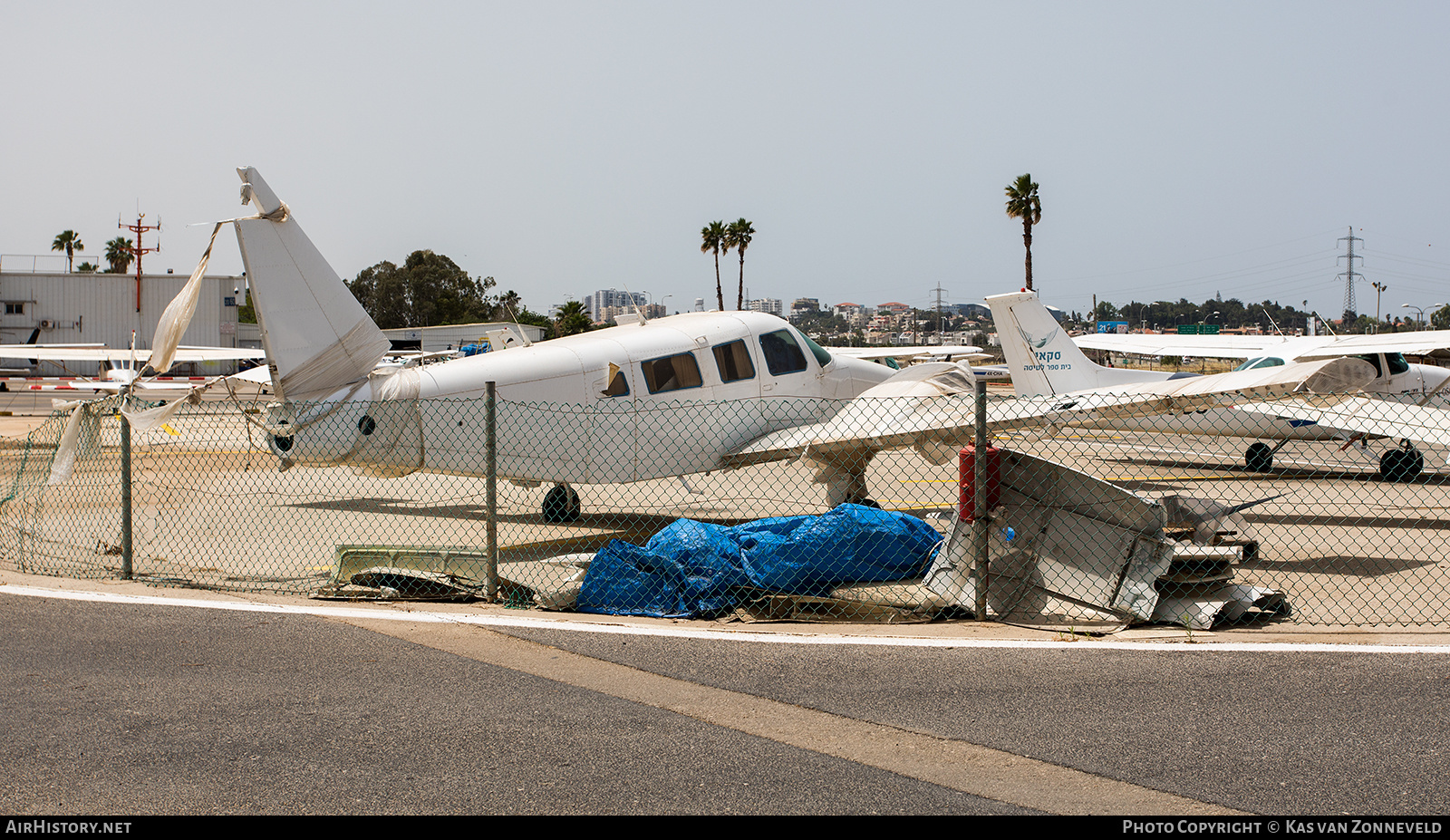 Aircraft Photo of 4X-CBC | Piper PA-34-200 Seneca | AirHistory.net #461812