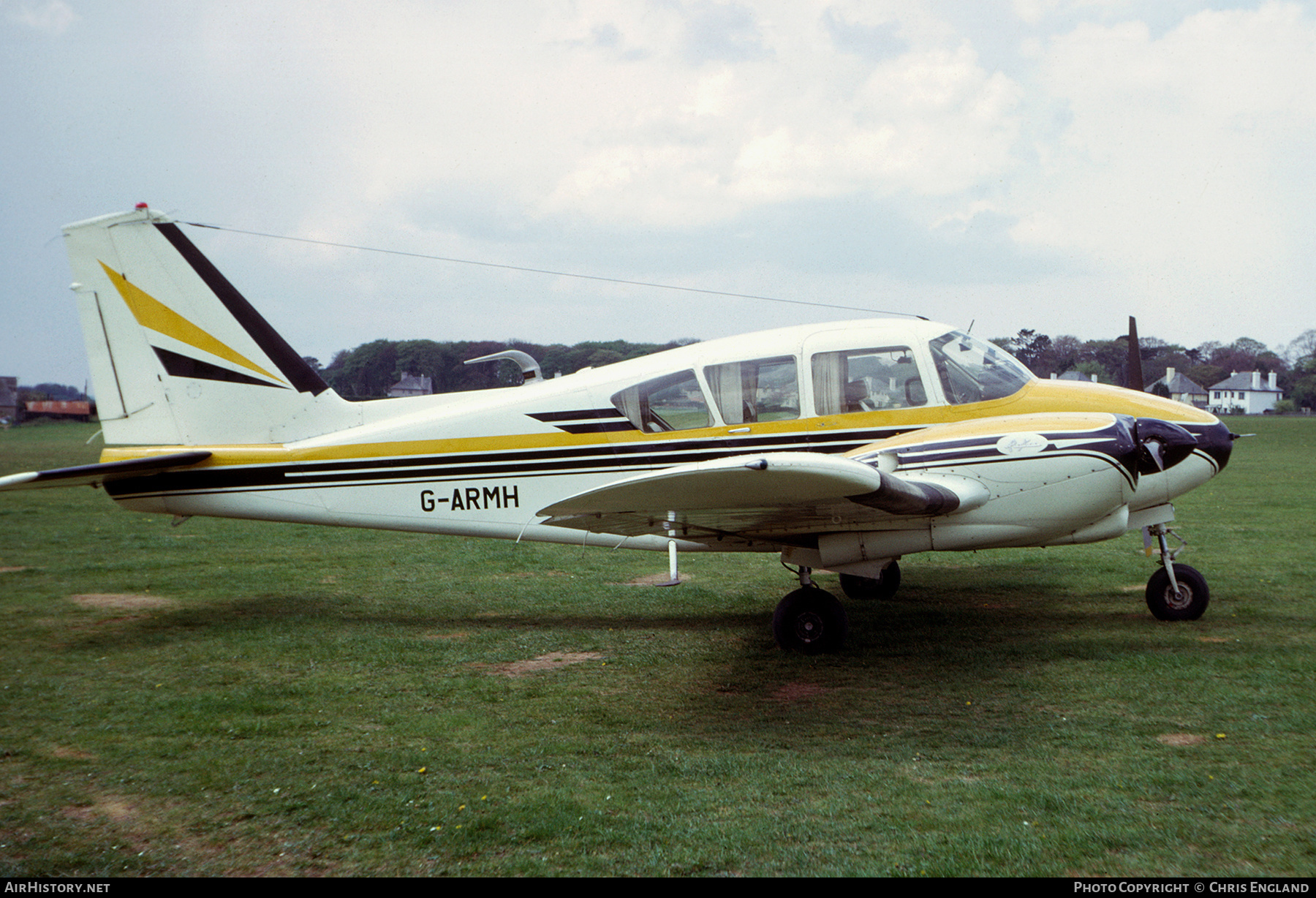 Aircraft Photo of G-ARMH | Piper PA-23-250 Aztec | AirHistory.net #461820