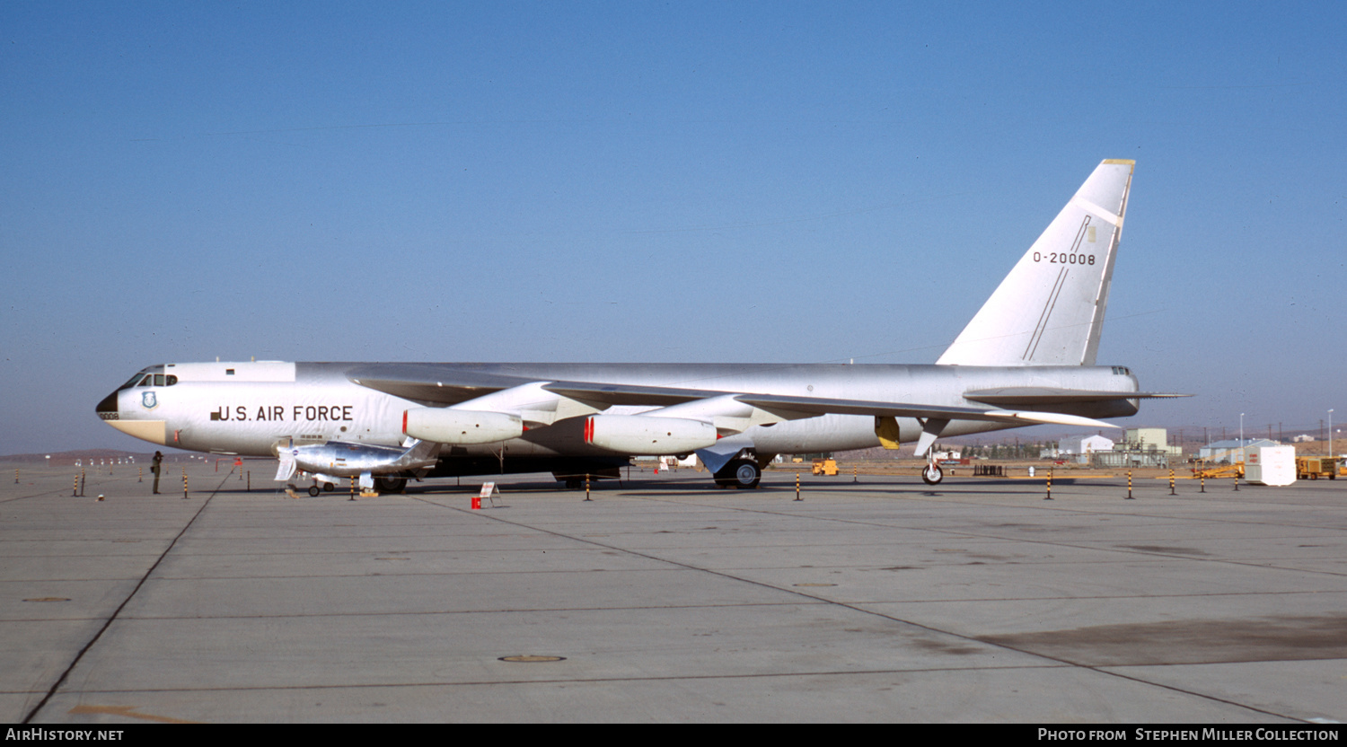 Aircraft Photo of 52-008 / 0-20008 | Boeing NB-52B Stratofortress | USA - Air Force | AirHistory.net #461884