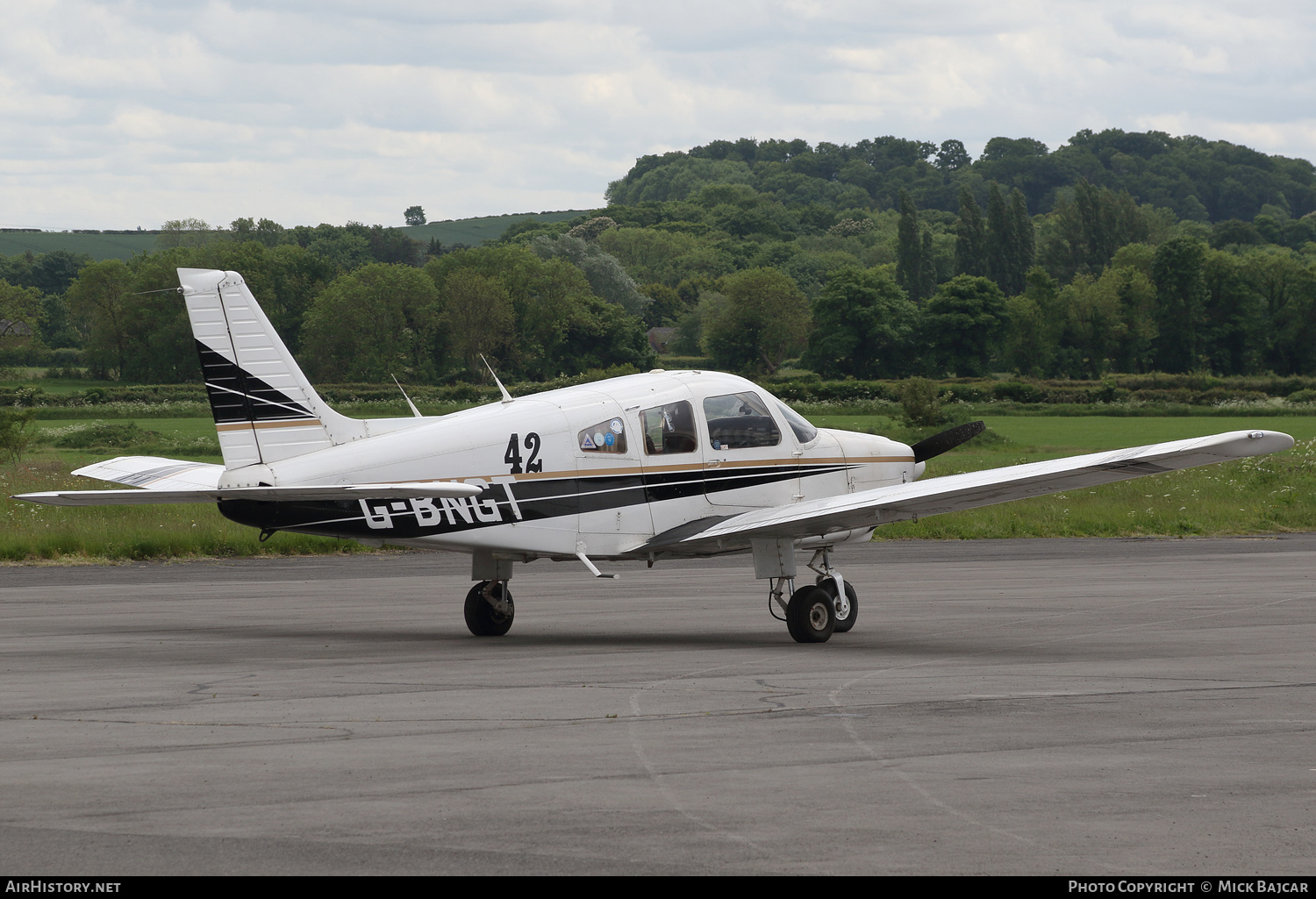 Aircraft Photo of G-BNGT | Piper PA-28-181 Cherokee Archer II | AirHistory.net #461887