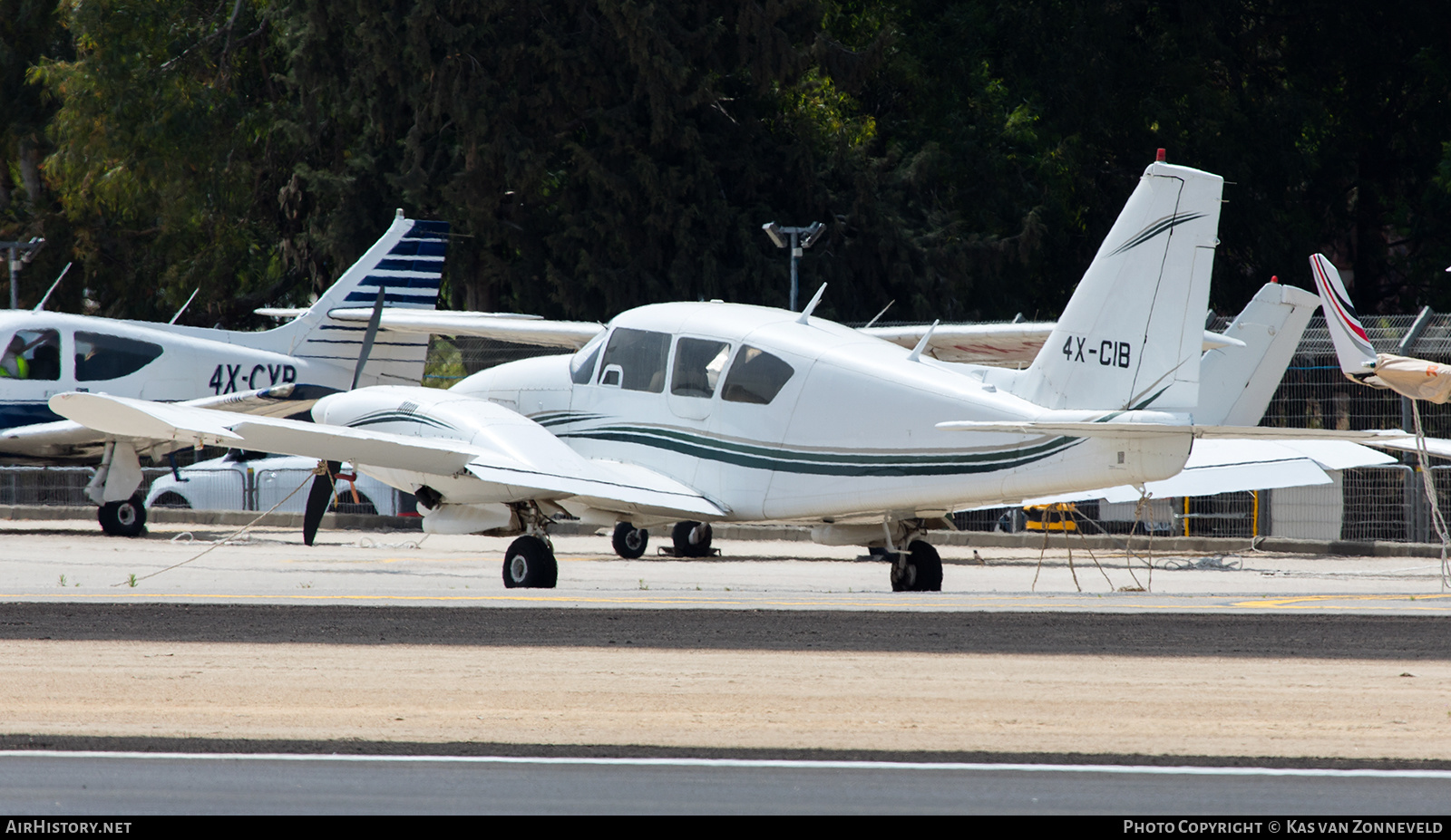 Aircraft Photo of 4X-CIB | Piper PA-23-250 Aztec E | AirHistory.net #462019