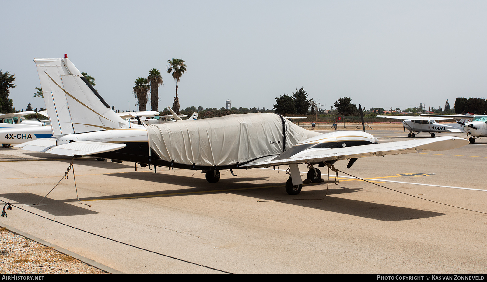 Aircraft Photo of 4X-CIW | Piper PA-34-200T Seneca II | AirHistory.net #462029