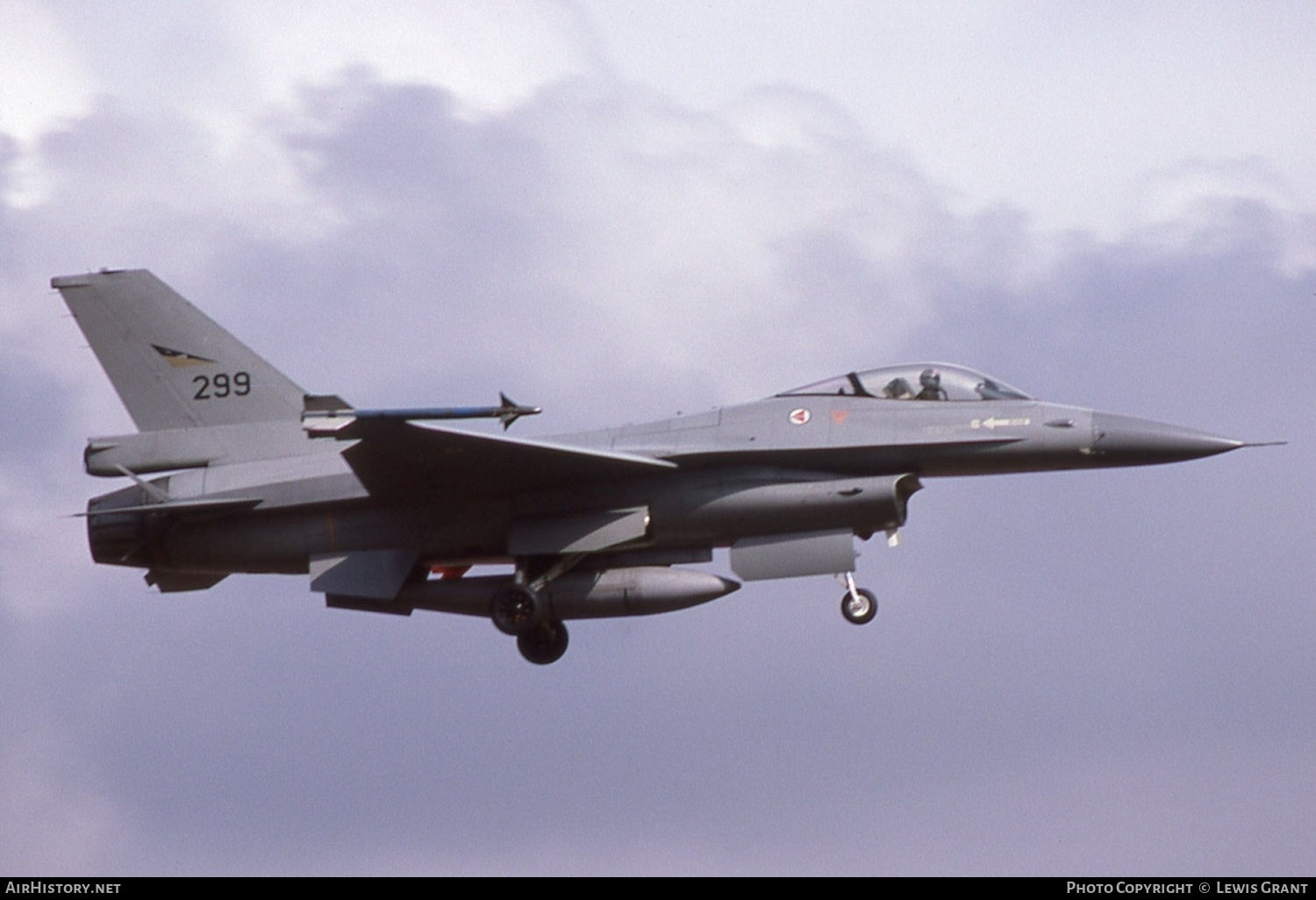 Aircraft Photo of 299 | General Dynamics F-16A Fighting Falcon | Norway - Air Force | AirHistory.net #462047