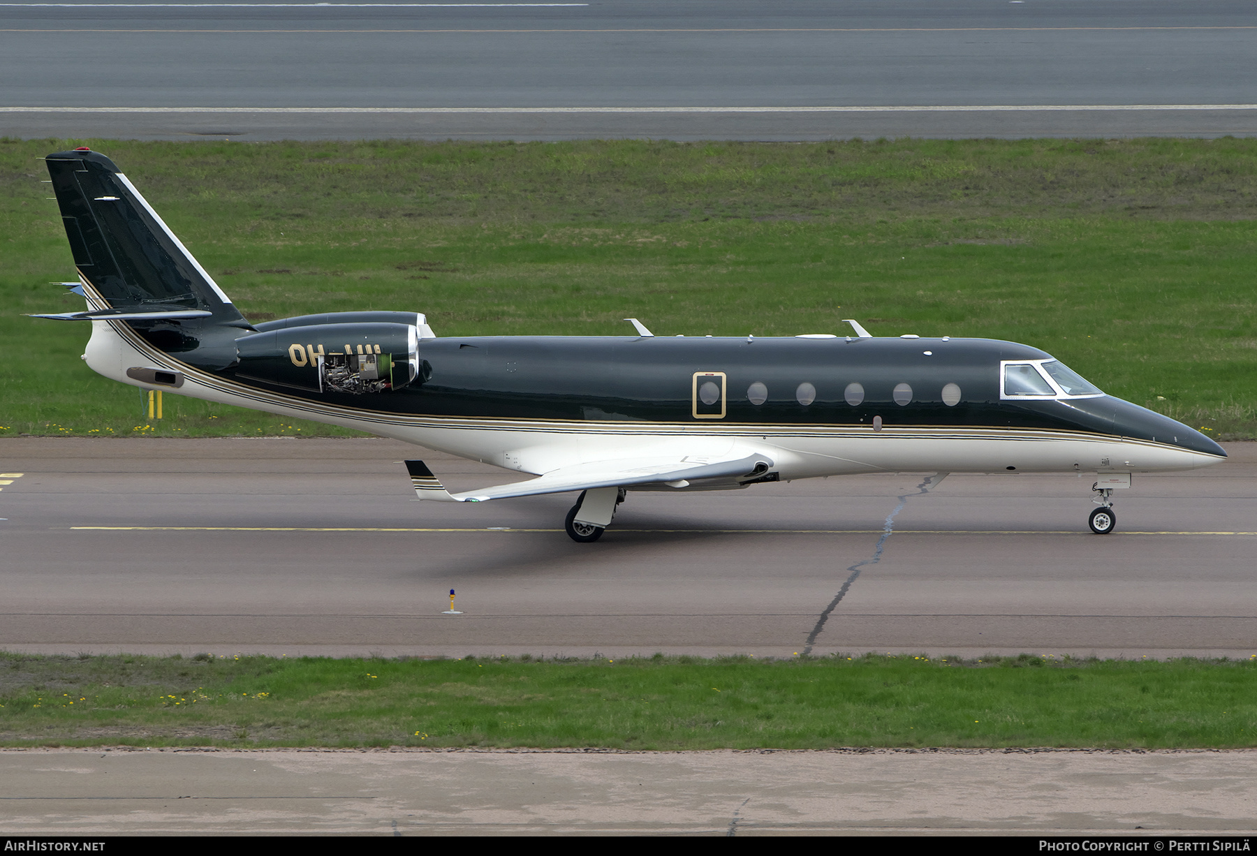 Aircraft Photo of OH-WIL | Gulfstream Aerospace G150 | AirHistory.net #462078