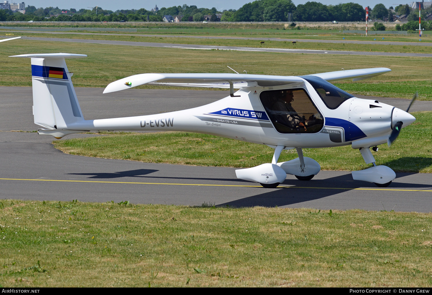 Aircraft Photo of D-EVSW | Pipistrel Virus SW 121 | AirHistory.net #462175