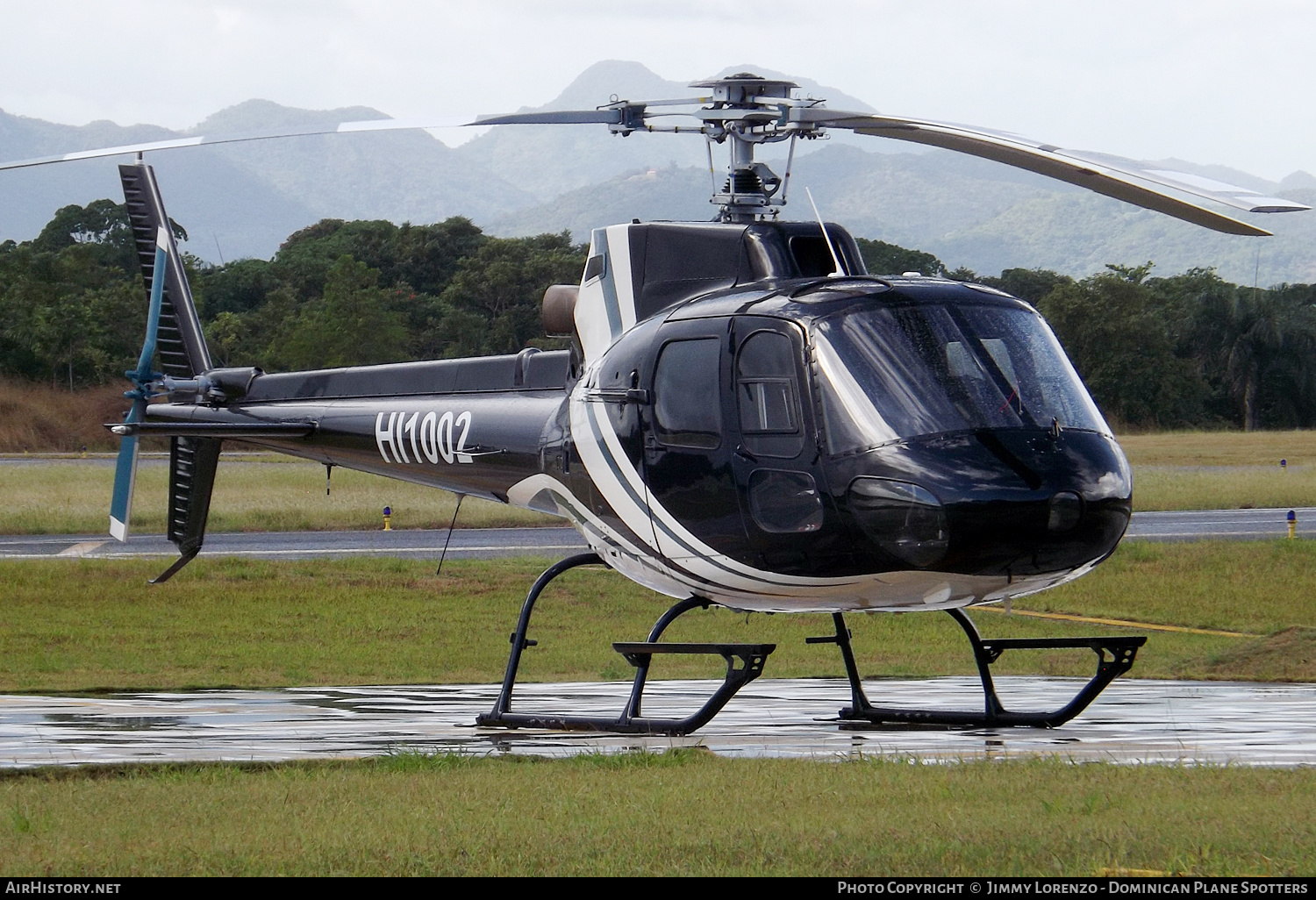 Aircraft Photo of HI1002 | Aerospatiale AS-350BA Ecureuil | AirHistory.net #462212