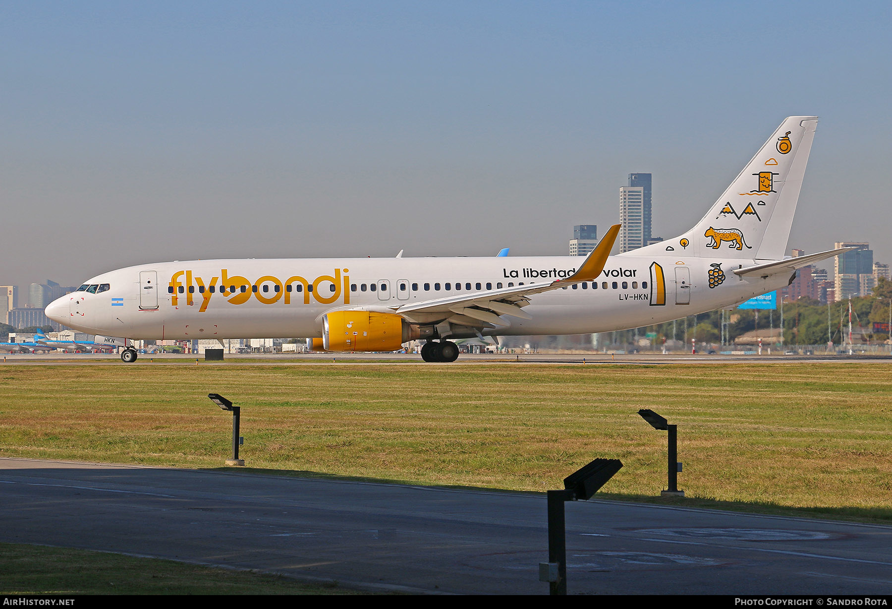 Aircraft Photo of LV-HKN | Boeing 737-8Q8 | FlyBondi | AirHistory.net #462244